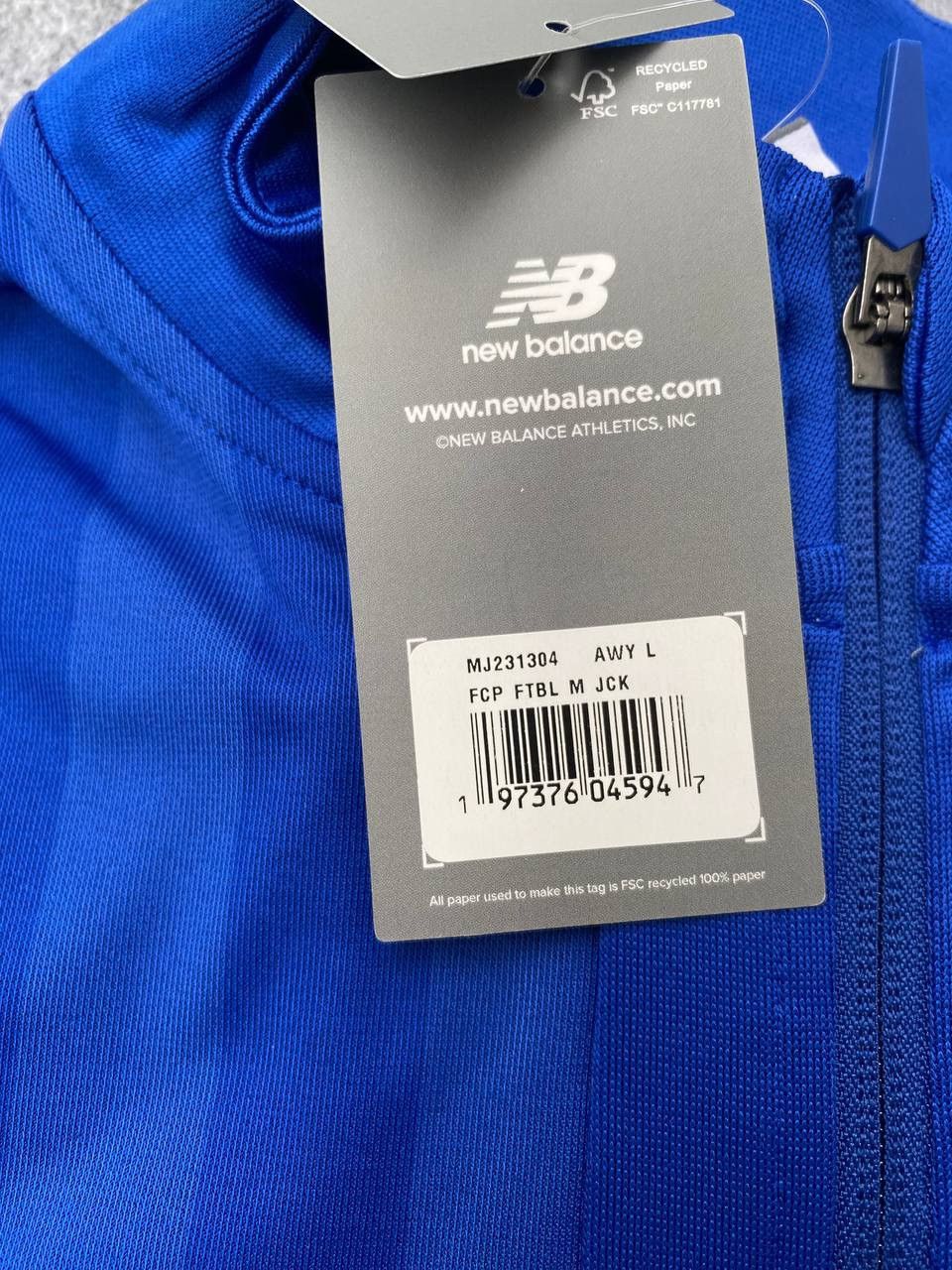 New Balance New Balance FC Porto 2024/25 Sports/Training hoodie size L Size US L / EU 52-54 / 3 - 6 Thumbnail
