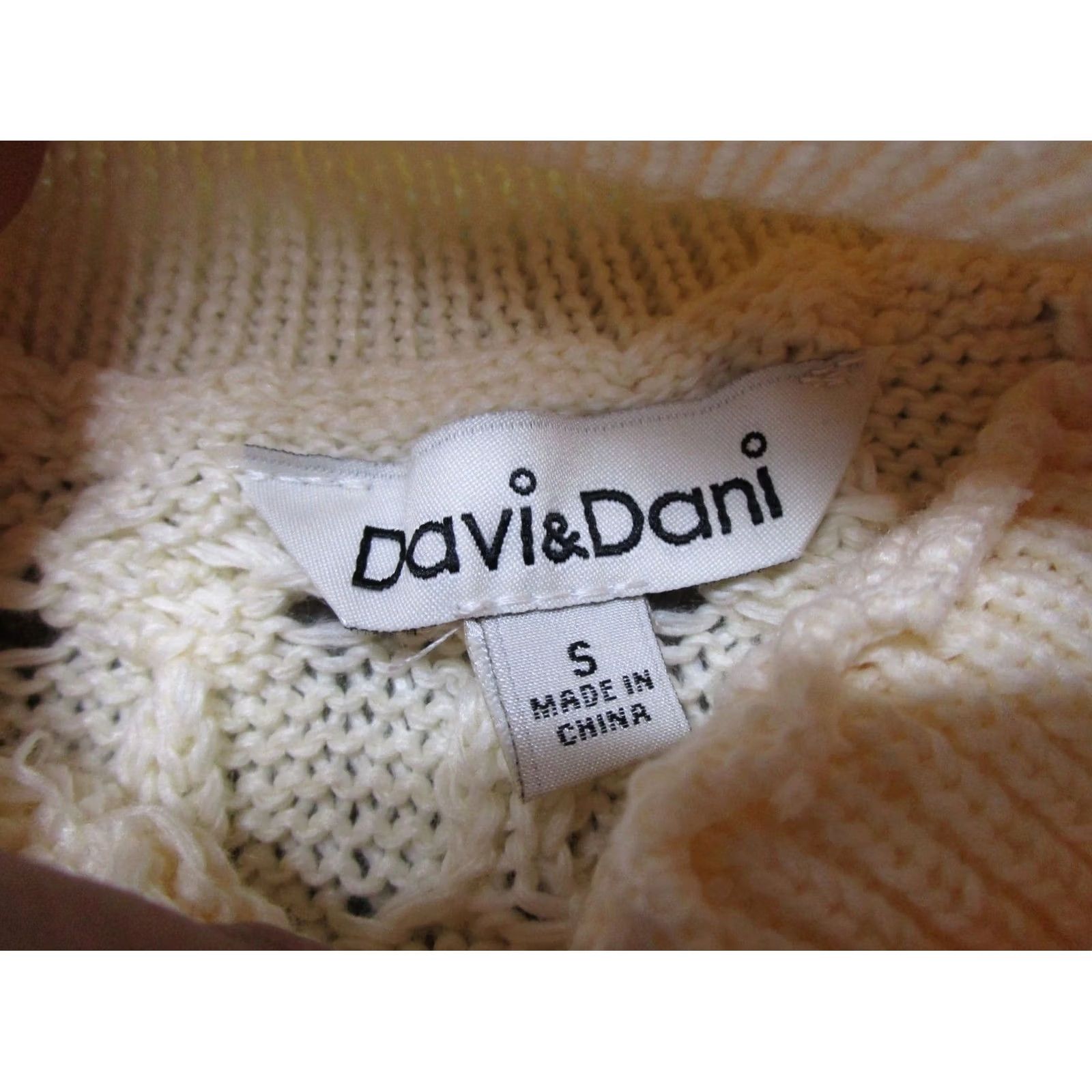 Vintage Davi Knit Poncho Turtleneck Ivory Ribbed Loose Chunky Wool Blend Sweater S Womens Pullover Winter, Fall, Spring Casual Size S / US 4 / IT 40 - 2 Thumbnail