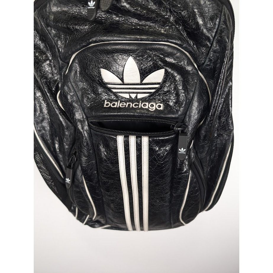 Adidas × Balenciaga o1rshd1 Q:2 /Size:L /Aged Arena Lamb Tonal Backpack in Black Size ONE SIZE - 7 Thumbnail