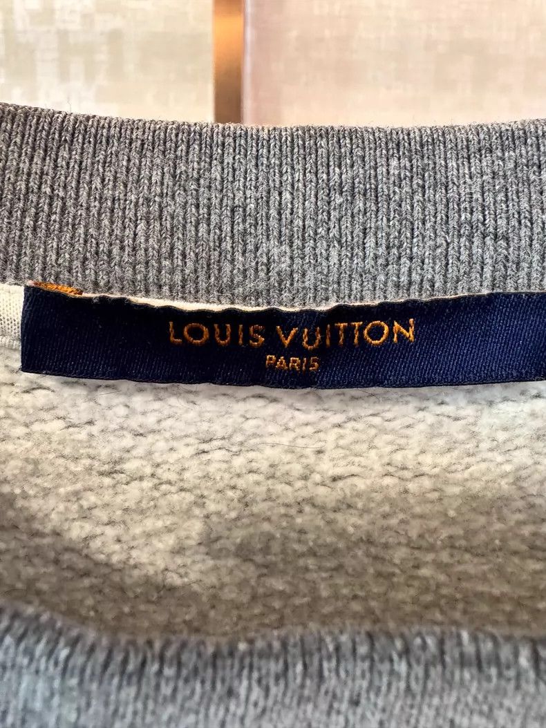 Louis Vuitton Louis Vuitton Classic monogrammed, incongruous logo sweats Size US XL / EU 56 / 4 - 3 Thumbnail
