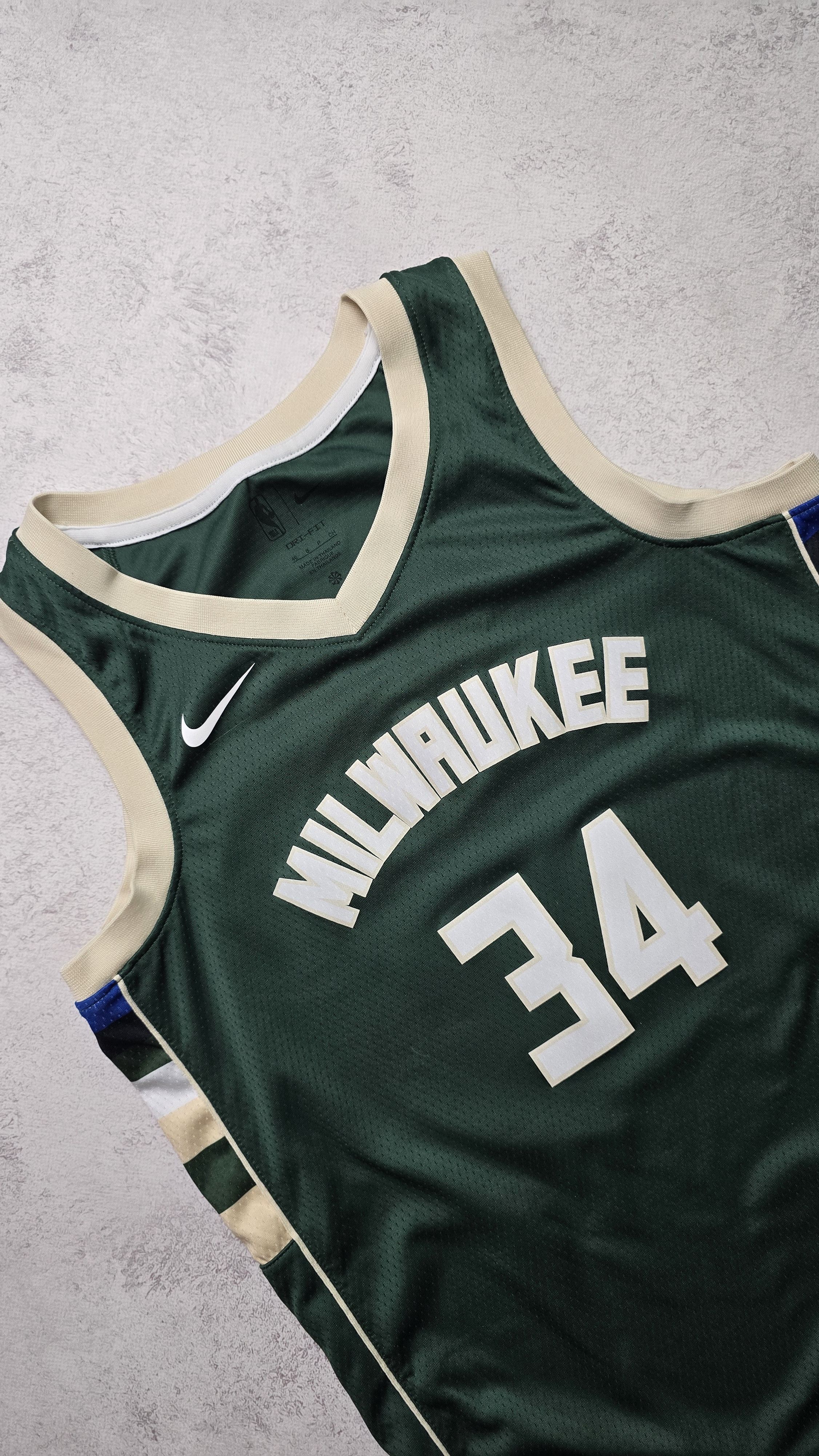 Nike Bucks Giannis Antetokounmpo Icon Edition Swingman Jersey Size US S / EU 44-46 / 1 - 10 Thumbnail