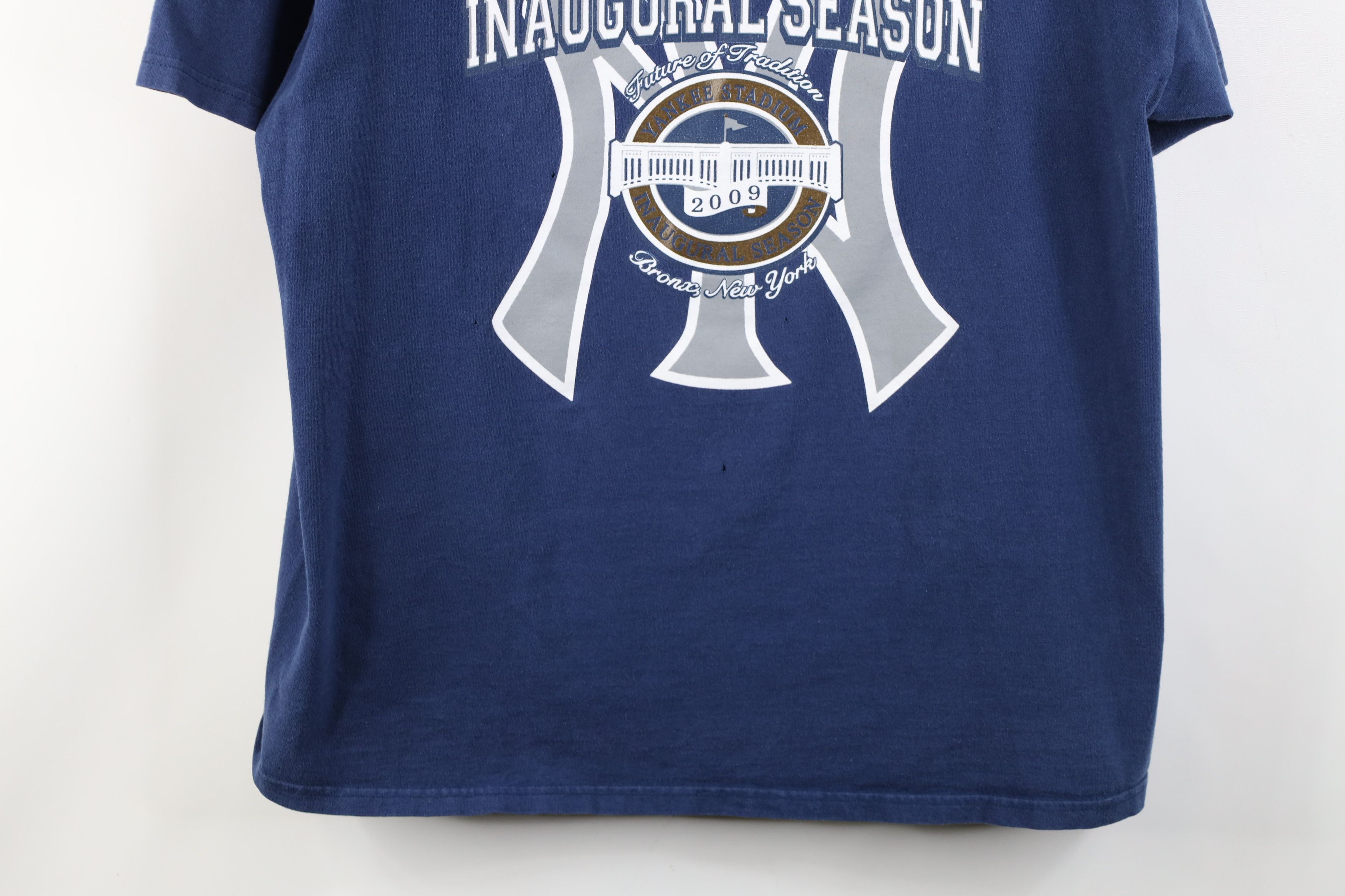Vintage Vintage Y2K Season New York Yankees Baseball Stadium T-Shirt Size US XL / EU 56 / 4 - 3 Thumbnail