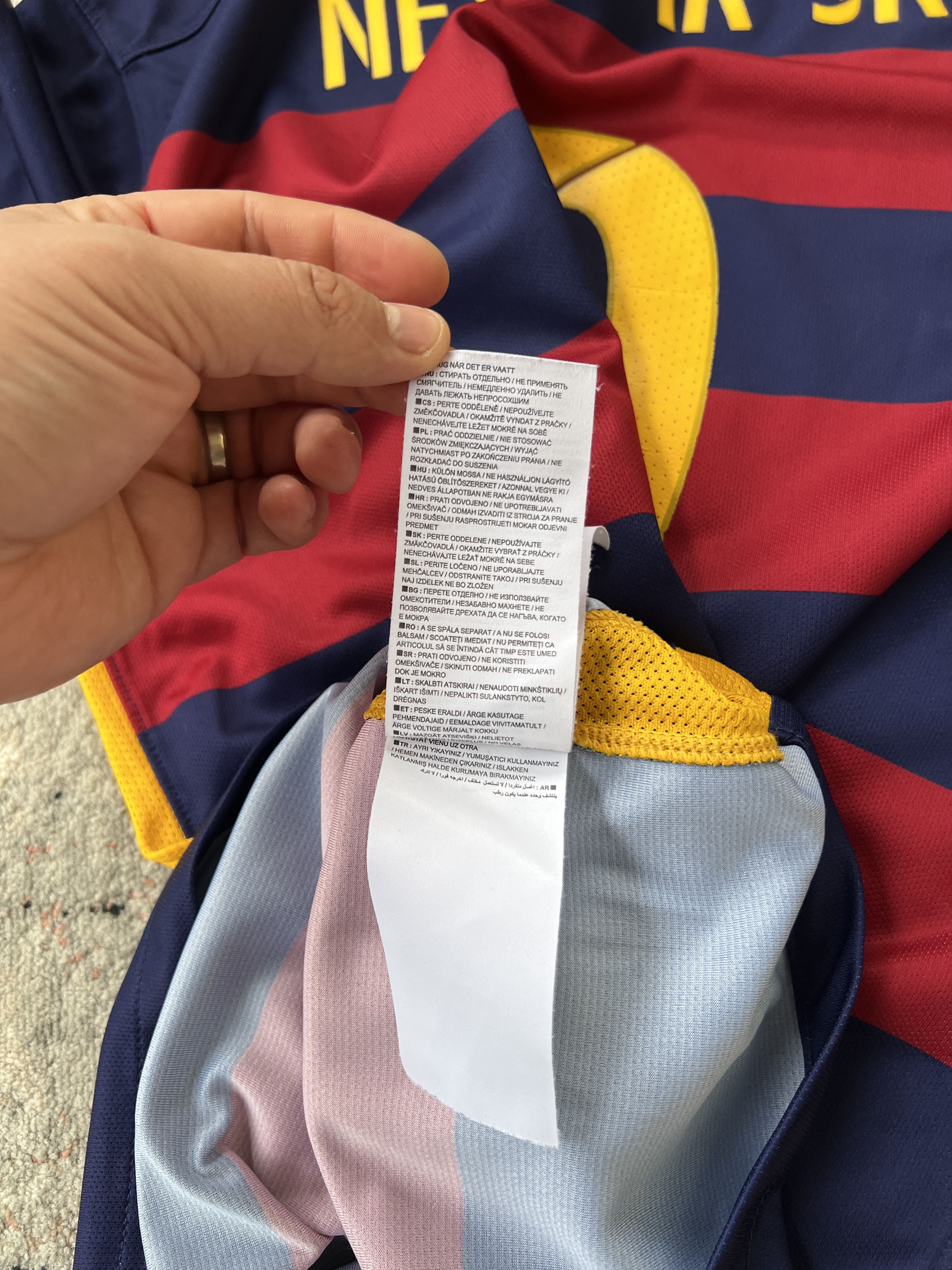 Nike Nike F.C. Barcelona Neymar JR 9 Jersey Size US M / EU 48-50 / 2 - 10 Thumbnail