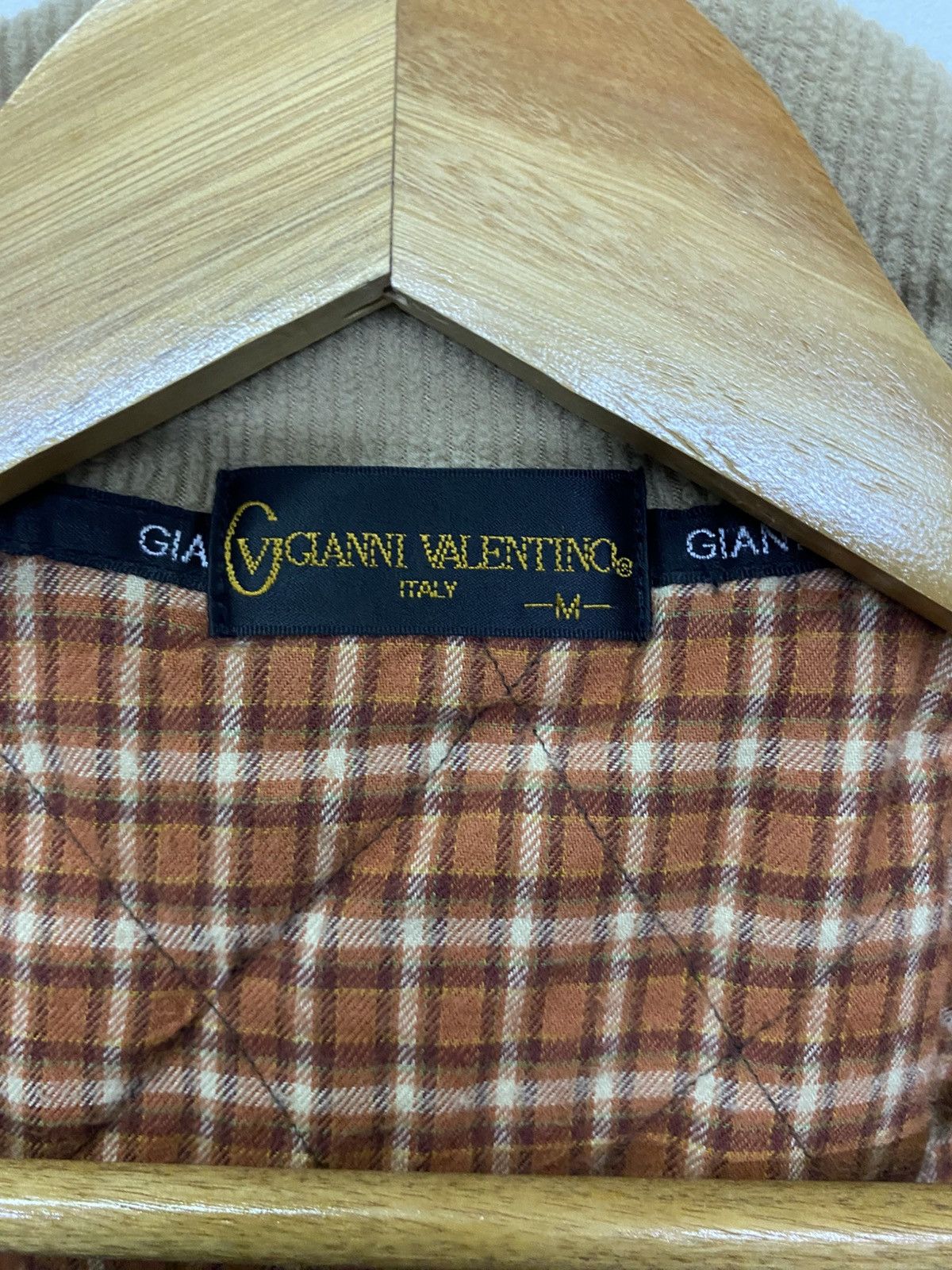 Gianni Valentino Gianni Valentino Small Logo Embroidery Corduroy Jacket Size US M / EU 48-50 / 2 - 13 Thumbnail