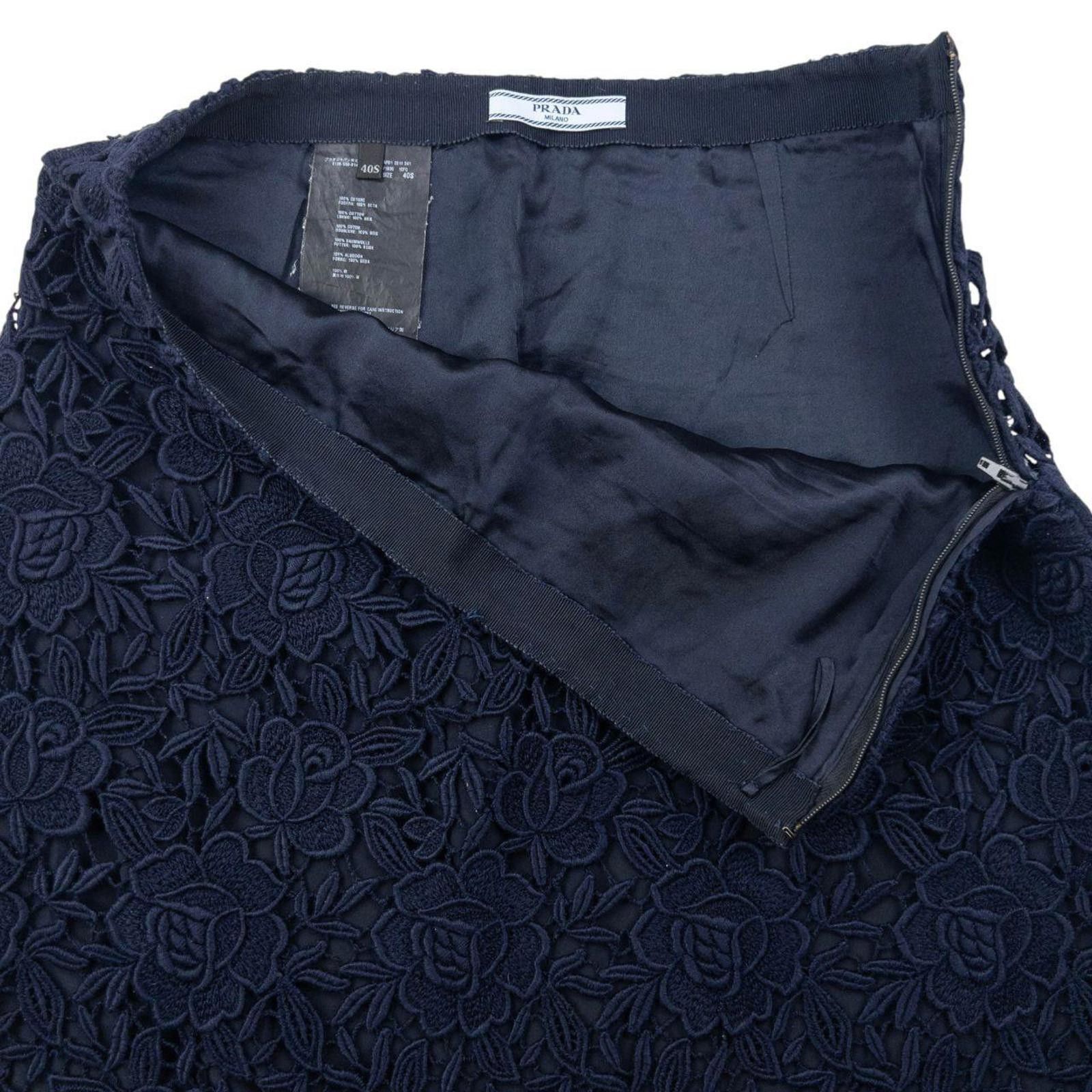 Prada Vintage 2000s Prada Floral Lace Mini Skirt Womens Size W28 Size 28" / US 6 / IT 42 - 4 Thumbnail