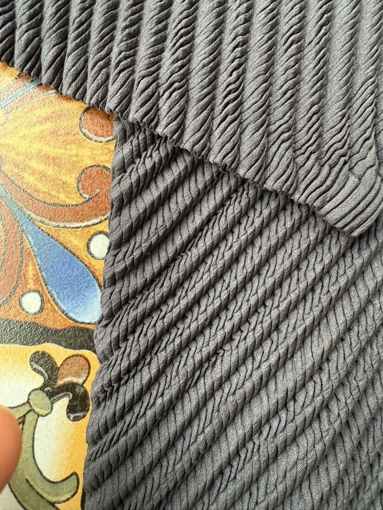 Issey Miyake Issey Miyake A dark grey main line fish-scale pleated dres Size M / US 6-8 / IT 42-44 - 7 Thumbnail