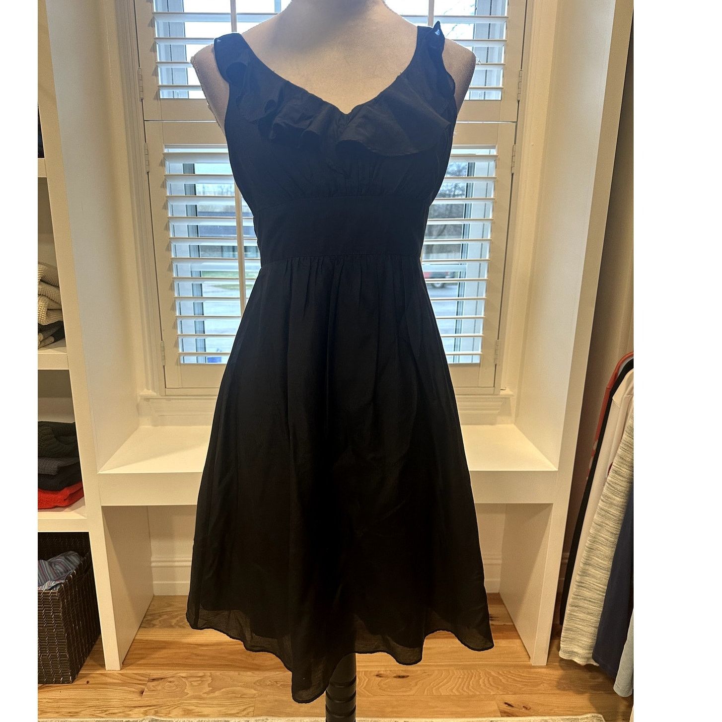 White House Black Market White House Black Market Black Fit Flare Sleeveless Dress 00 Size XXS / US 00 / IT 34 - 1 Thumbnail