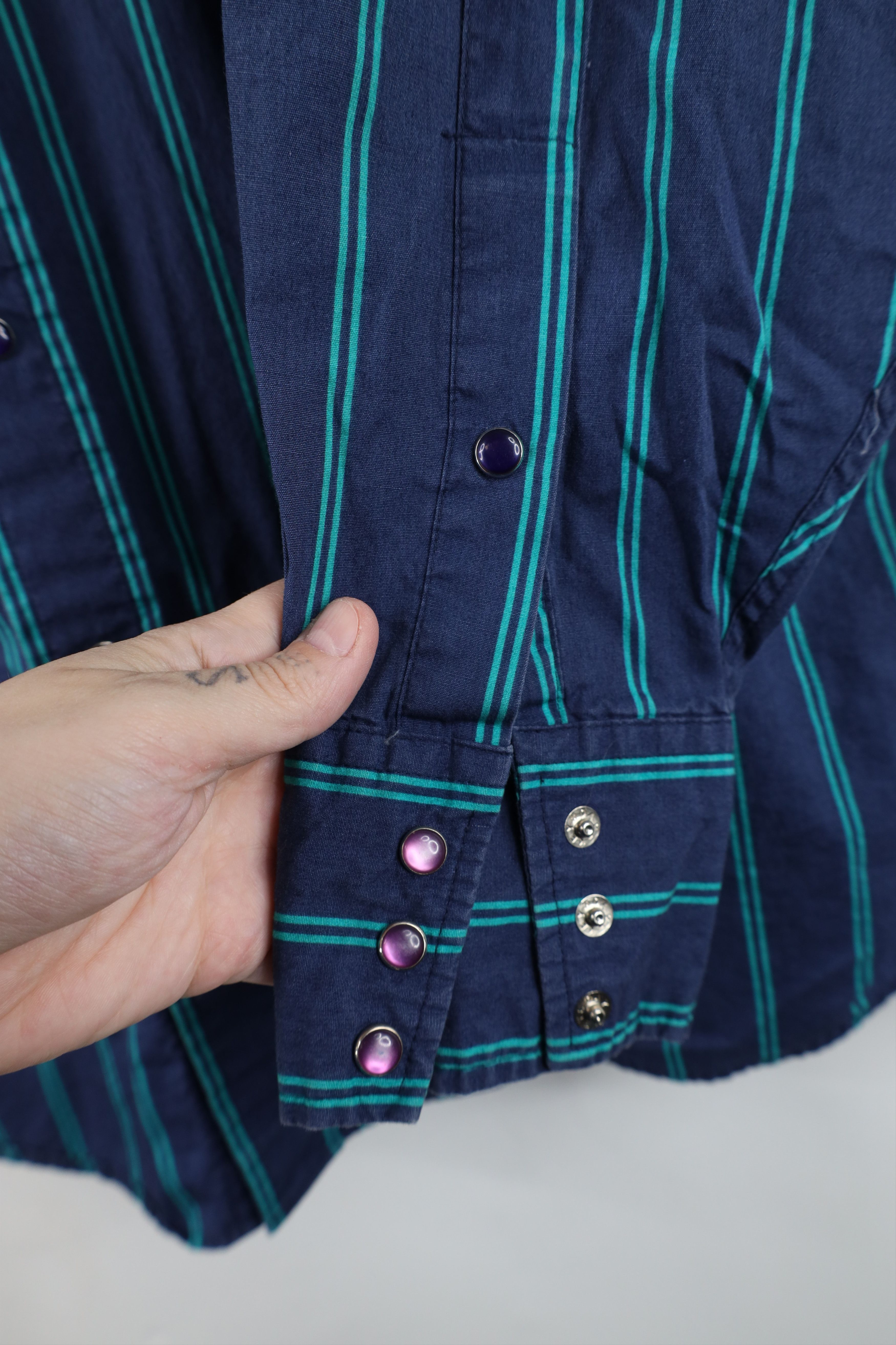 Vintage Vintage 90s Streetwear Striped Western Cowboy Button Shirt Size US M / EU 48-50 / 2 - 4 Thumbnail