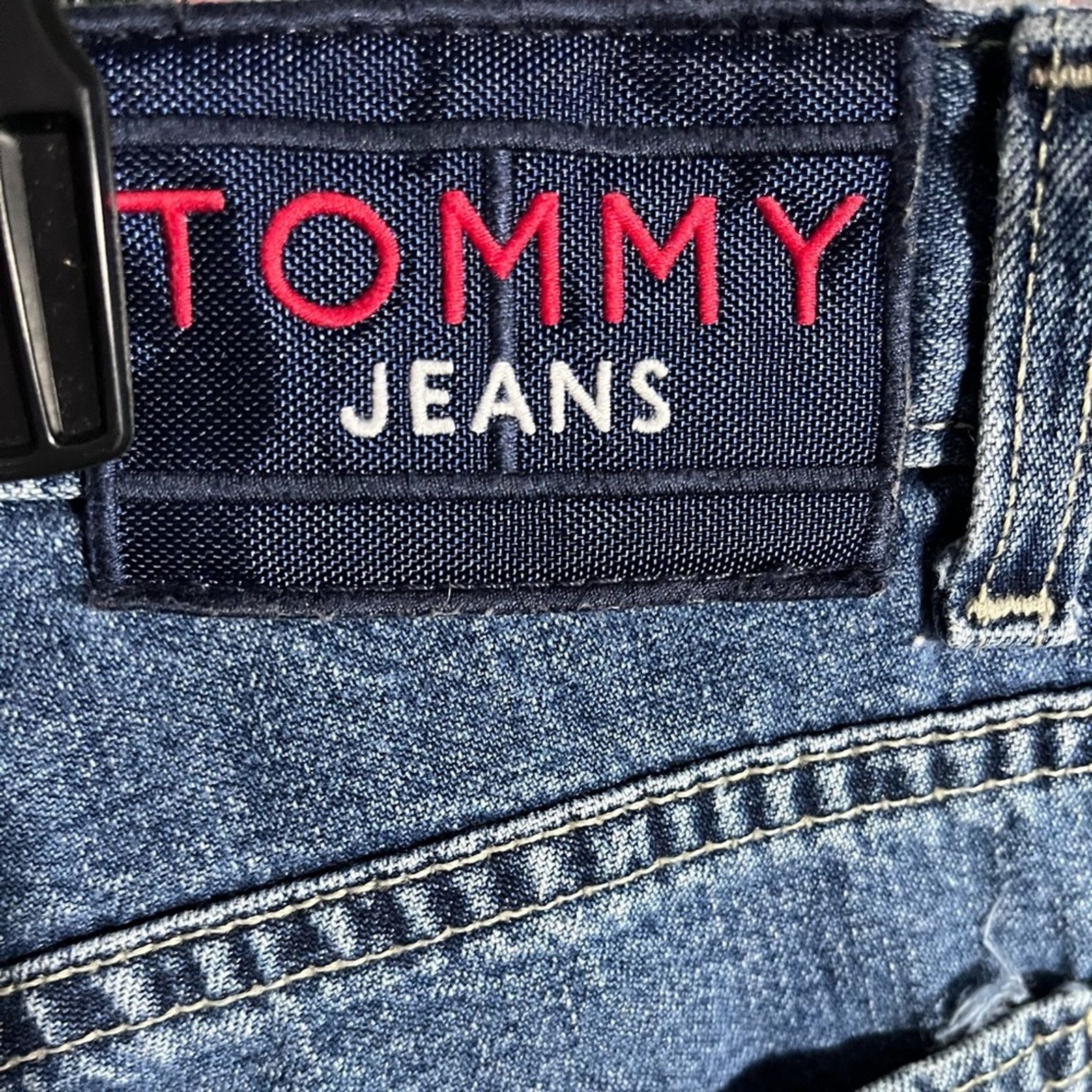 Tommy Hilfiger Tommy Hilfiger Freedom short denim shorts size 36 Size US 36 / EU 52 - 2 Thumbnail