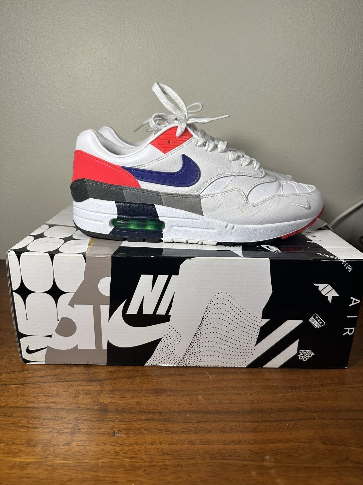 Nike Air Max 1 Size US 9.5 / EU 42-43 - 3 Thumbnail