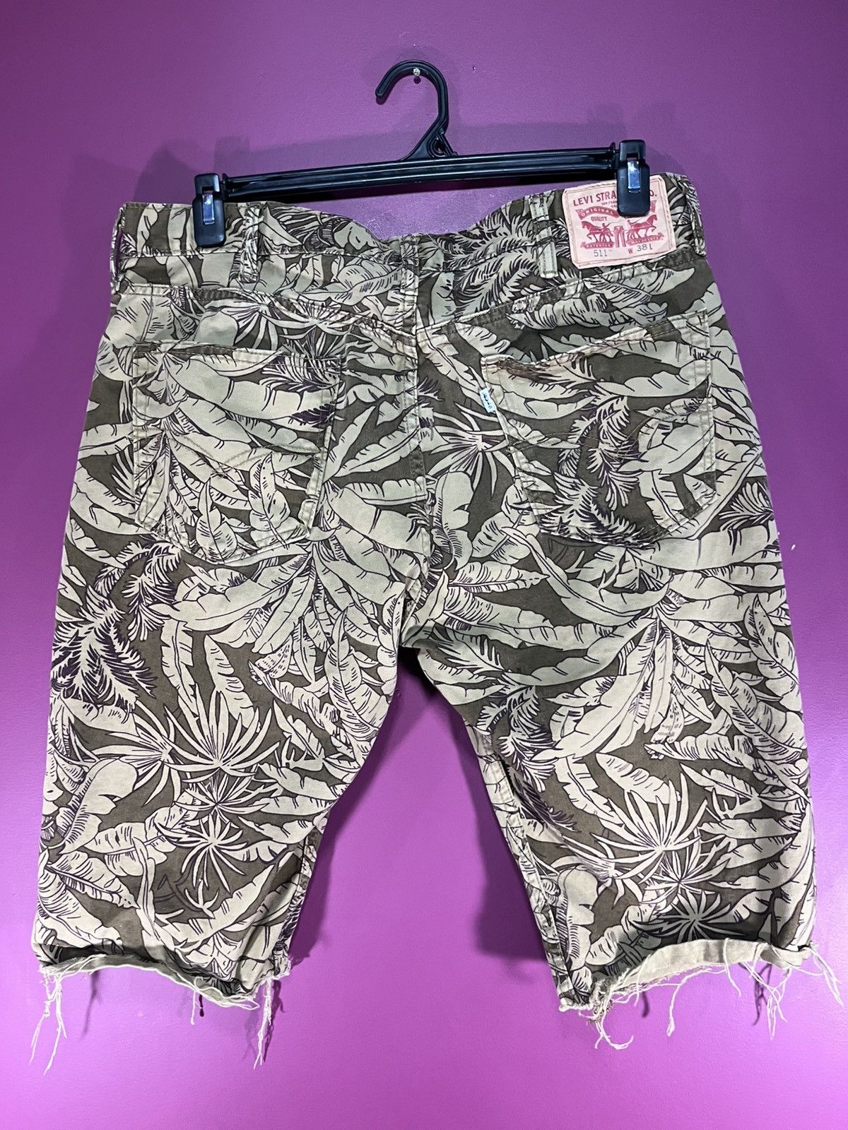 Levi's × Vintage Levi’s floral shorts Size US 38 / EU 54 - 4 Thumbnail