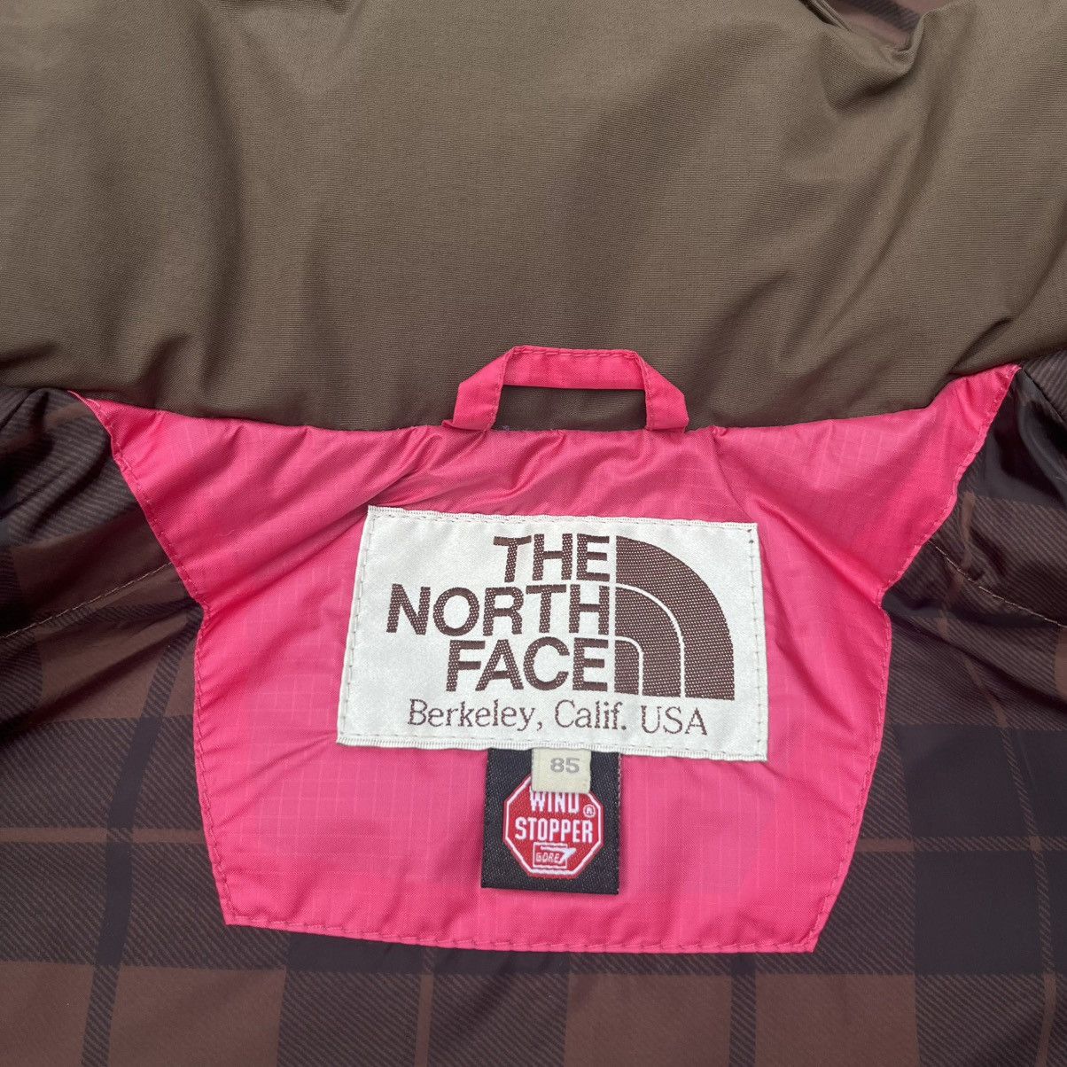 The North Face Vintage The North Face Berkeley Calif USA Goose Down Jacket Size M / US 6-8 / IT 42-44 - 9 Thumbnail