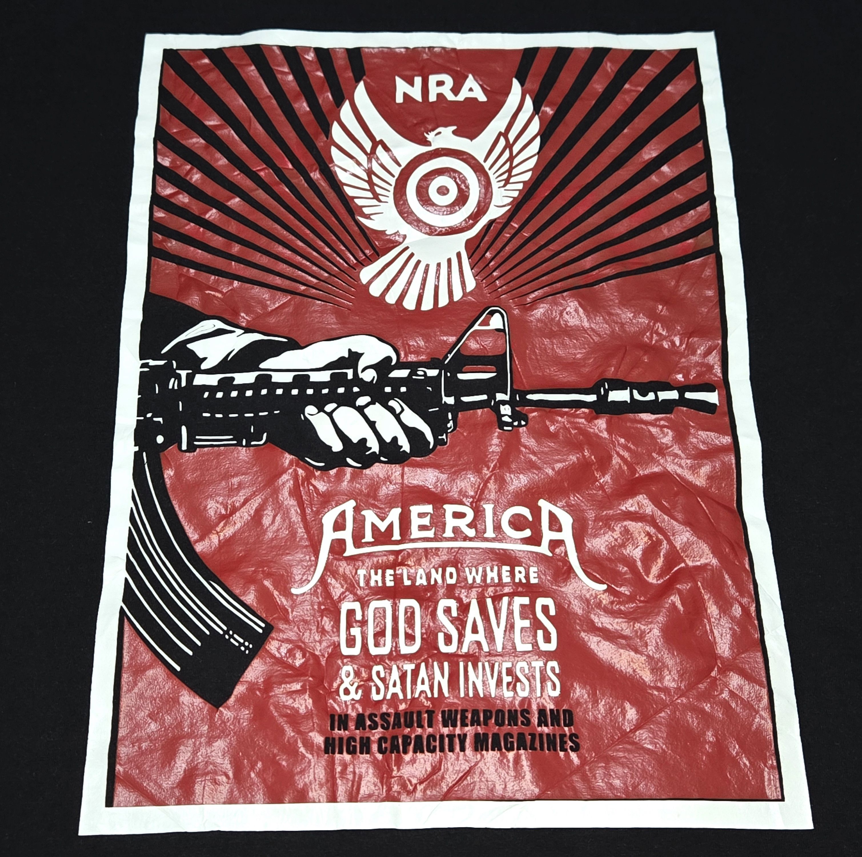 Vintage Vintage God Saves Satan Invests Art Shepard Fairey NRA Shirt Size US XL / EU 56 / 4 - 8 Thumbnail