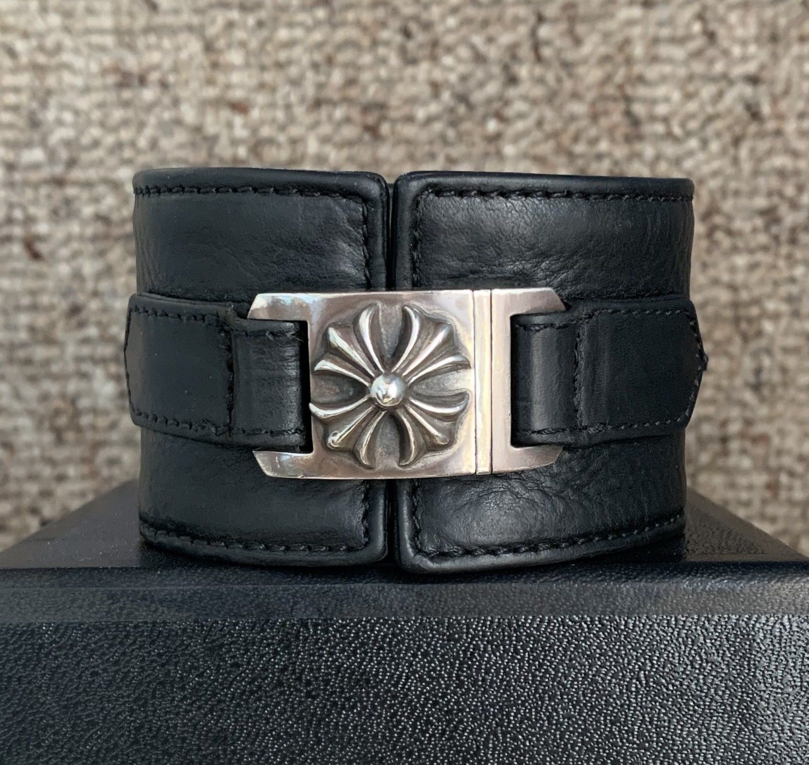 Chrome Hearts Chrome Hearts Wide Leather Silver Cross Bracelet Size ONE SIZE - 2 Thumbnail