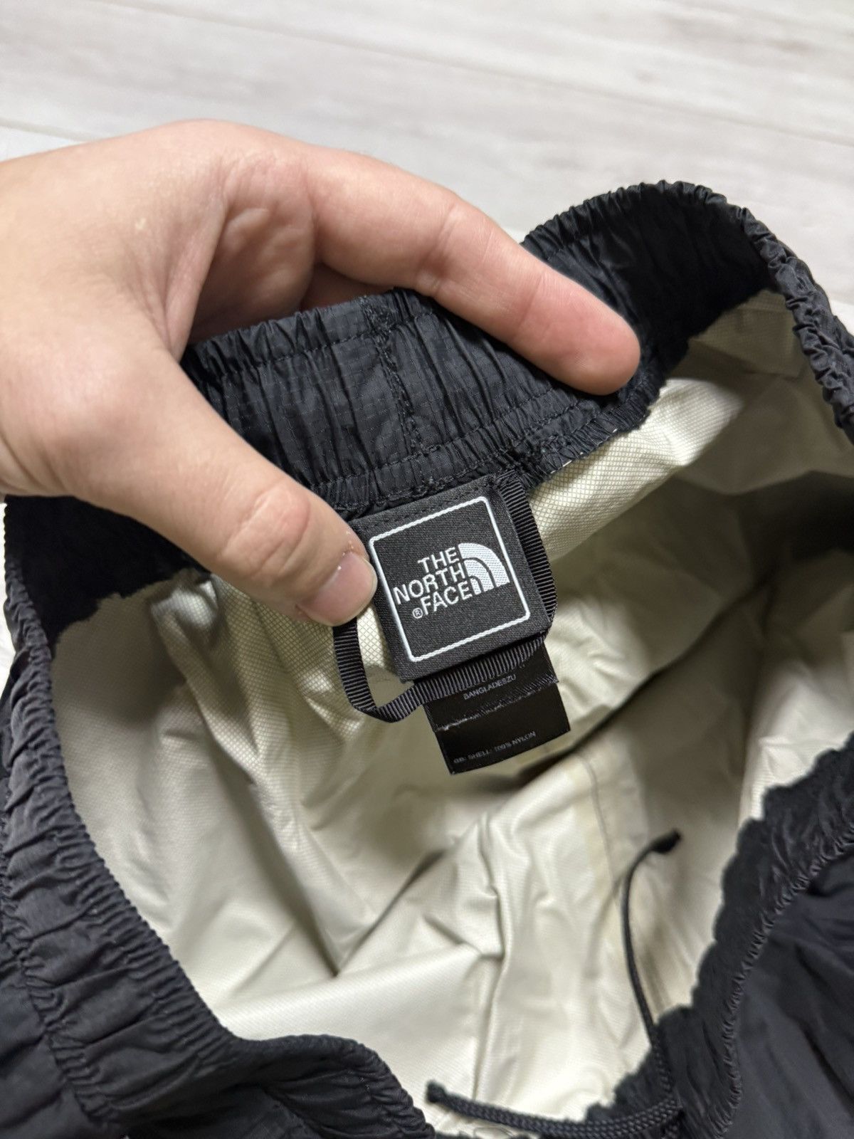 The North Face The North Face hyvent 2.5 L gore tex waterproof Size US 32 / EU 48 - 6 Thumbnail