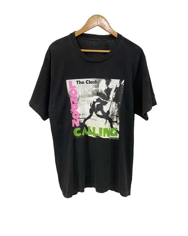 Band Tees ✅ VINTAGE THE CLASH punkrock band london calling Y2K shirt Size US L / EU 52-54 / 3 - 1 Thumbnail