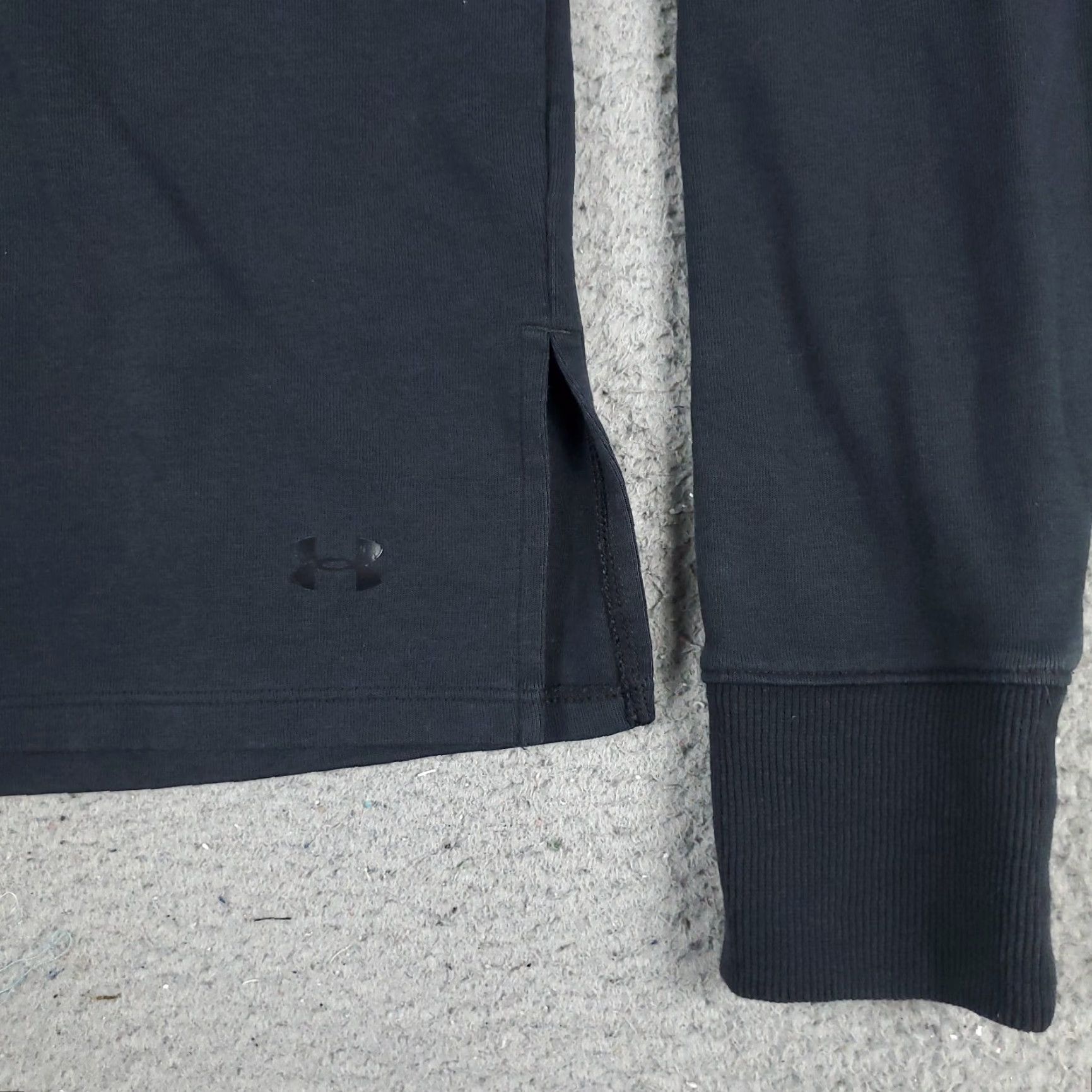 Under Armour Under Armour Hooded Sweatshirt Women Medium Black Pullover Activewear Size M / US 6-8 / IT 42-44 - 4 Thumbnail