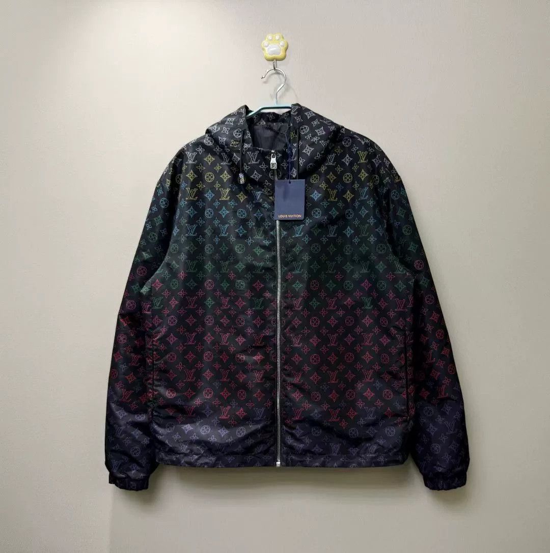 Louis Vuitton louis vuitton colorful logo hooded jacket Size US L / EU 52-54 / 3 - 1 Thumbnail
