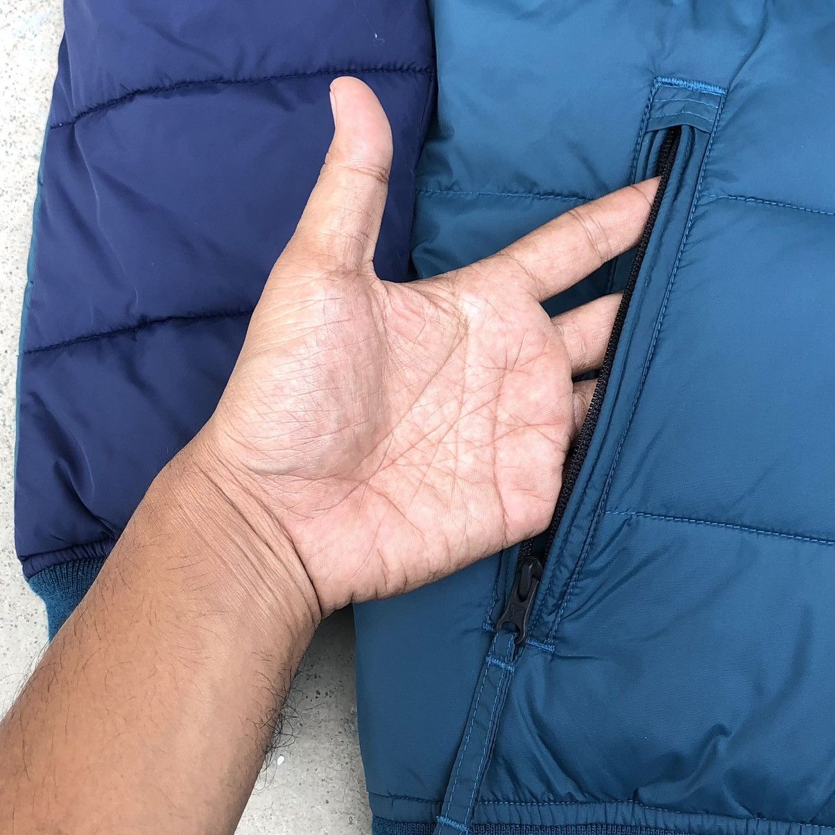 American Eagle Outfitters American Eagle AE Men's Puffer Bomber Nylon Hoodie Jacket Size US M / EU 48-50 / 2 - 6 Thumbnail