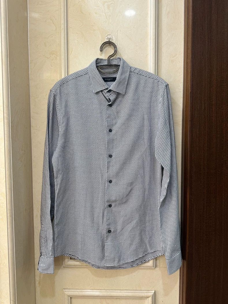 Other Givenchy Men's shirt Size US L / EU 52-54 / 3 - 1 Thumbnail