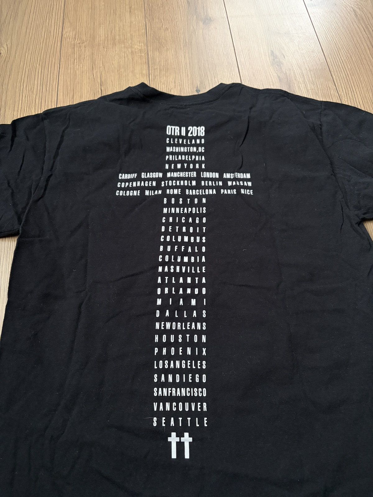 Band Tees OTR II Jay Z and Beyonce 2018 Tour T-shirt Size US M / EU 48-50 / 2 - 8 Thumbnail