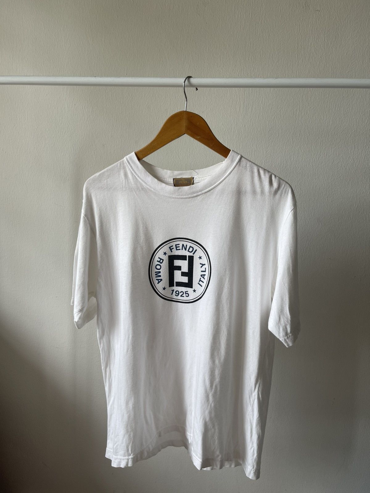 Fendi Vintage Fendi Circle Logo Tee Size US M / EU 48-50 / 2 - 1 Thumbnail