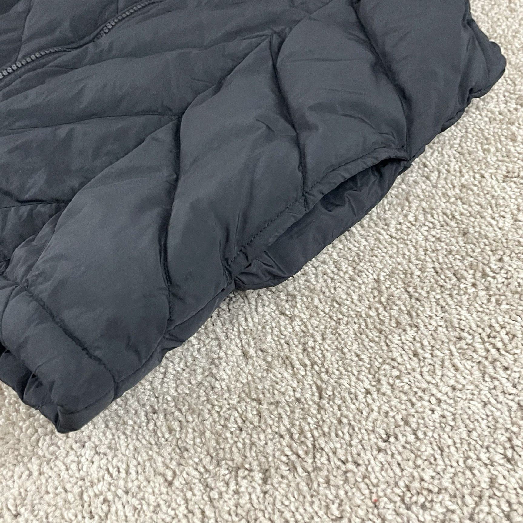 Tommy Hilfiger VINTAGE Tommy Hilfiger Vest Mens XL Down Puffer Black Full Zip 2000 Y2K 90s R1 Size US XL / EU 56 / 4 - 3 Thumbnail
