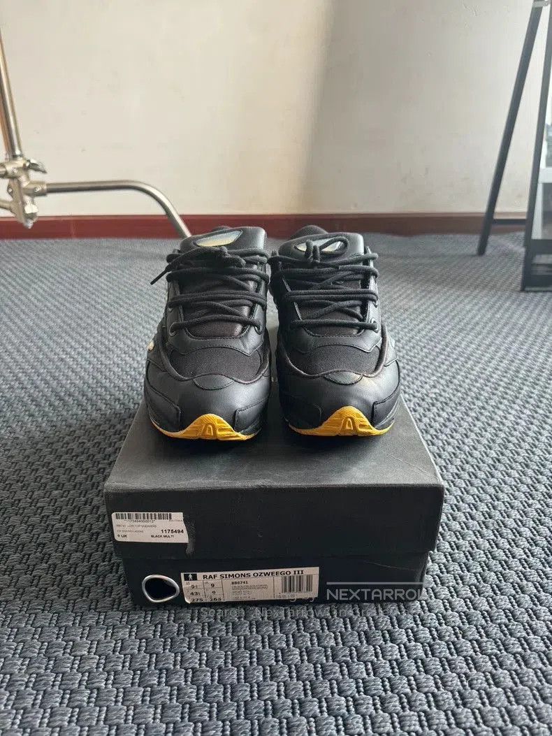 Raf Simons Adidas Raf Simons Sneakers in Excellent Condition. Size US 10.5 / EU 43-44 - 3 Thumbnail