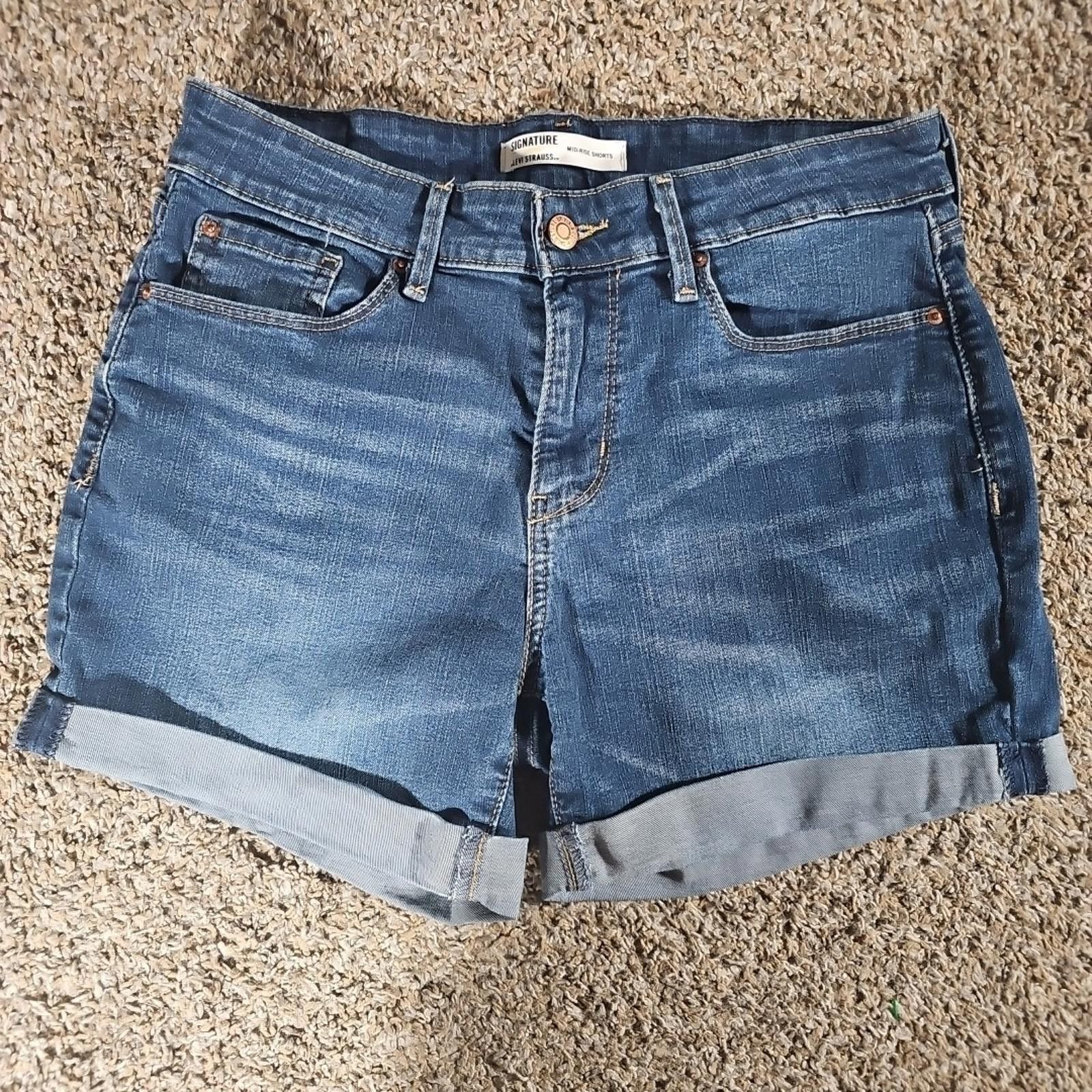 Levi's Signature Levi Strauss Mid Rise Shorts W28 Sz6 Size 28" / US 6 / IT 42 - 1 Thumbnail