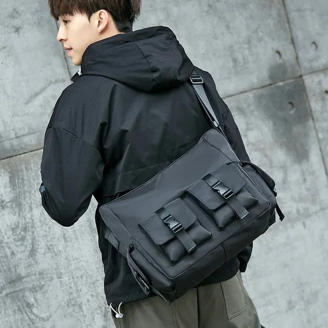 Japanese Brand × Vintage Japanese Style Crossbody Bag Multiple Pockets Size ONE SIZE - 1 Thumbnail