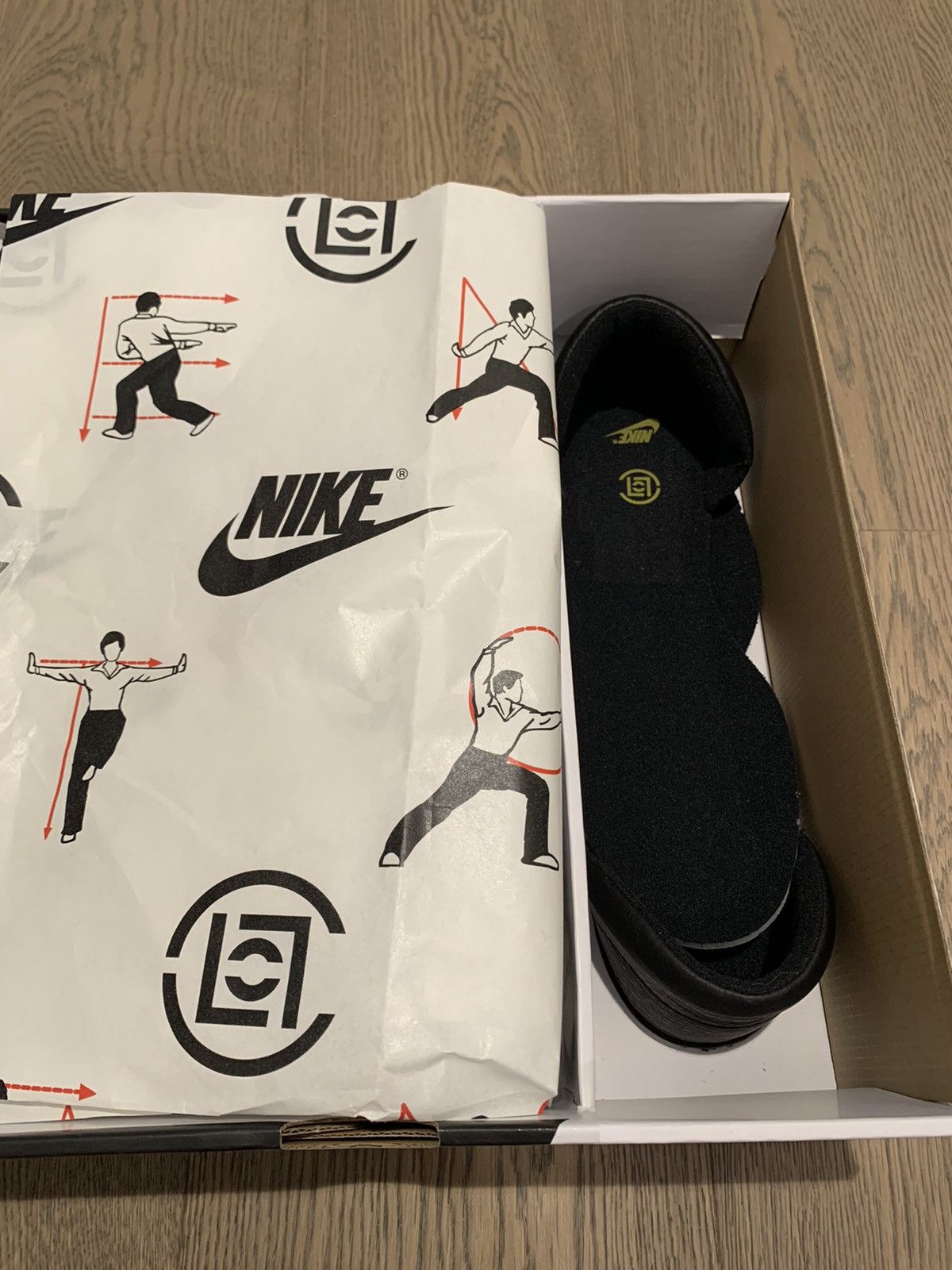 CLOT × Nike Nike x Clot “CLOTEZ” Yellow/Black Bruce Lee Size US 9 / EU 42 - 7 Thumbnail