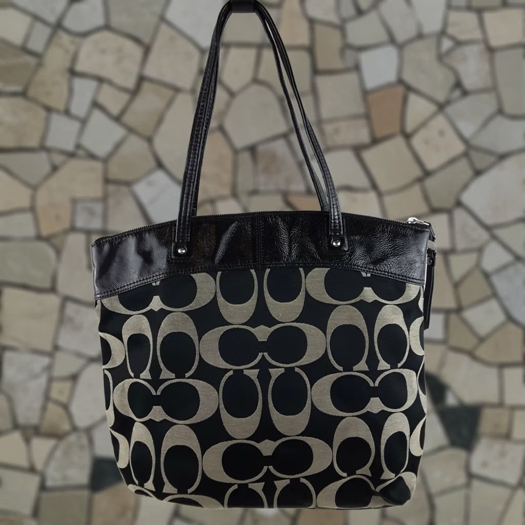 Coach Coach Laura Black Gray Jacquard Large Tote Purse Signature F18335 Handbag Women Size ONE SIZE - 1 Thumbnail