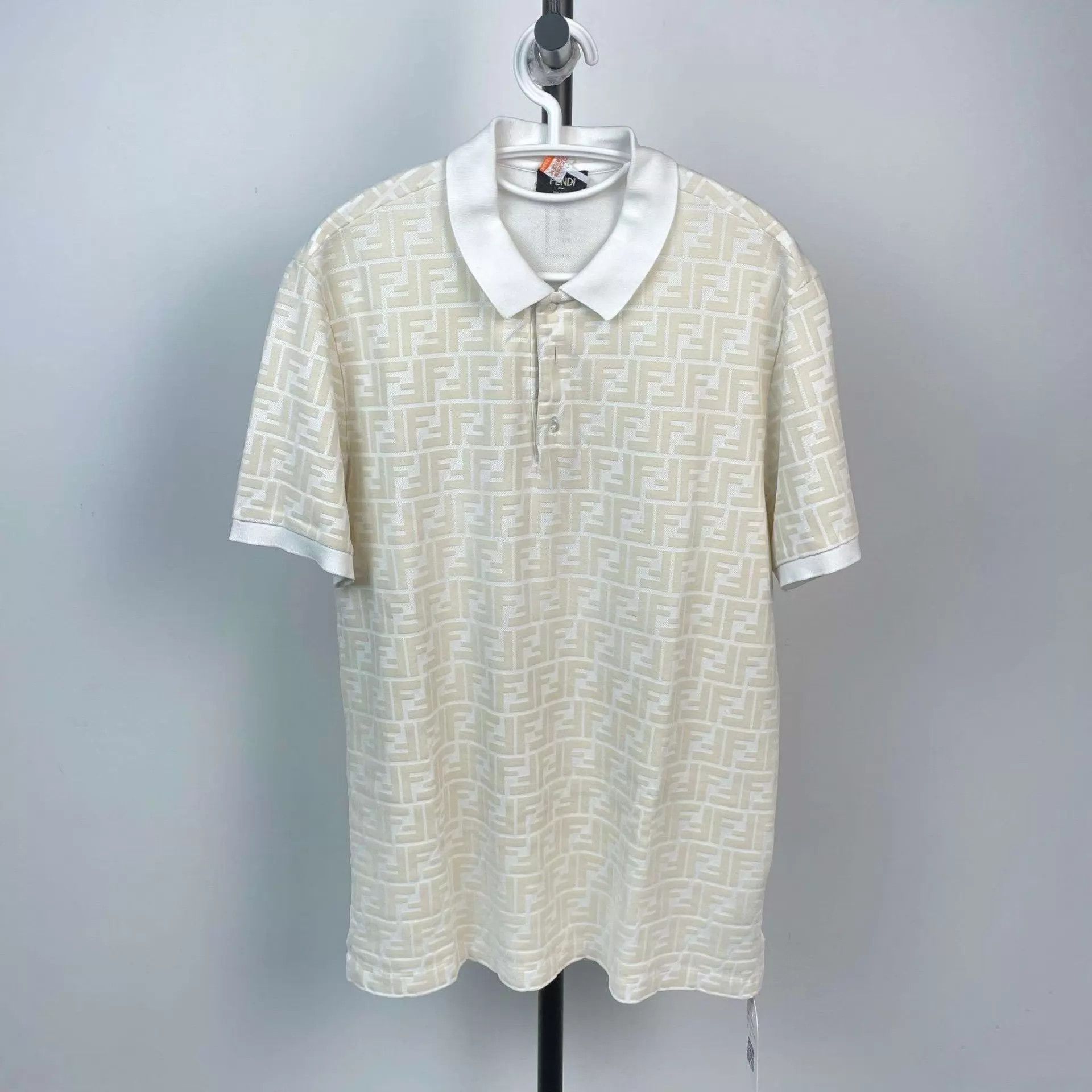 Fendi Fendi 97 New white print short sleeve XL Size XL / US 12-14 / IT 48-50 - 1 Thumbnail