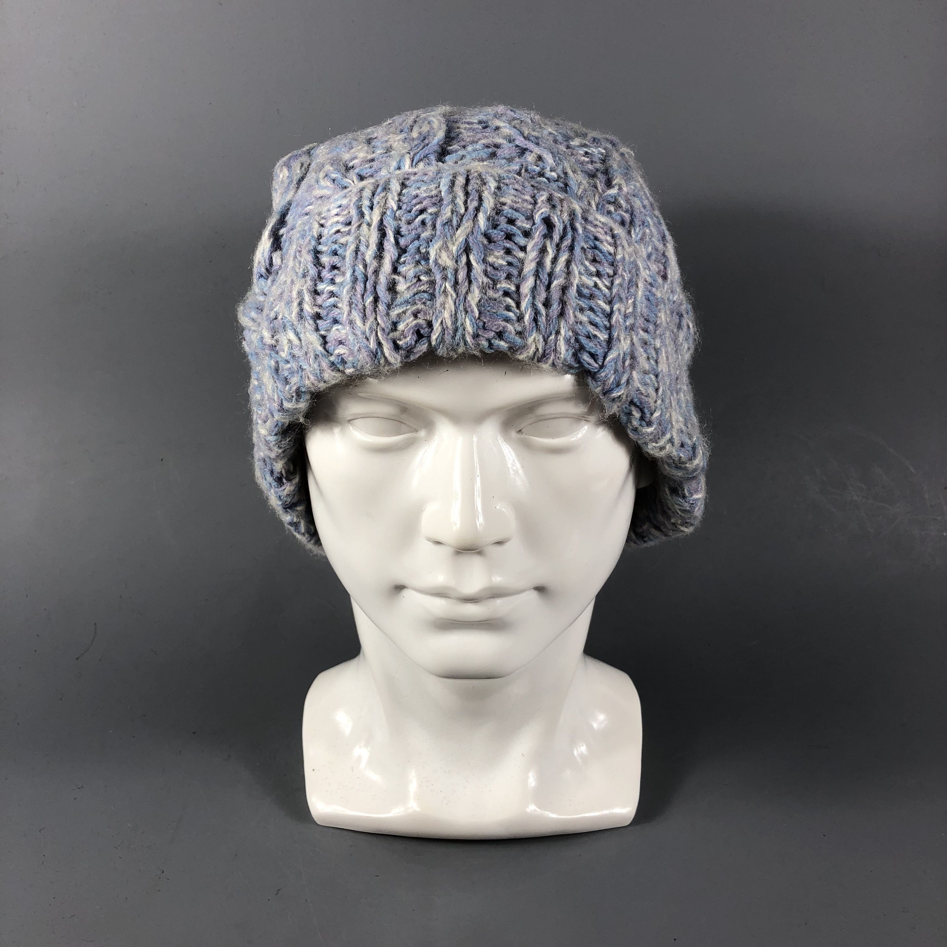 Vintage Unknown Cable Knit Bobble Ski Beanie Snowcap Snow Hat B812 Size ONE SIZE - 2 Thumbnail