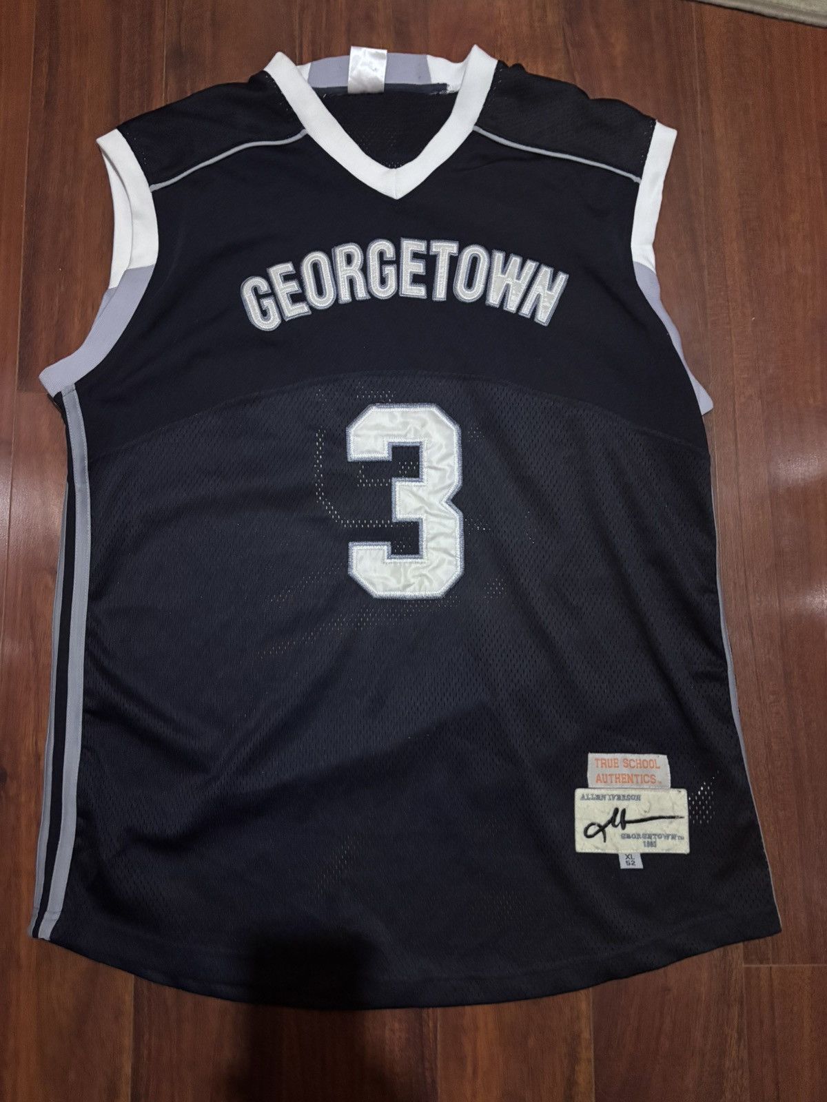 Vintage Vintage Georgetown Allen Iverson Size US L / EU 52-54 / 3 - 1 Thumbnail
