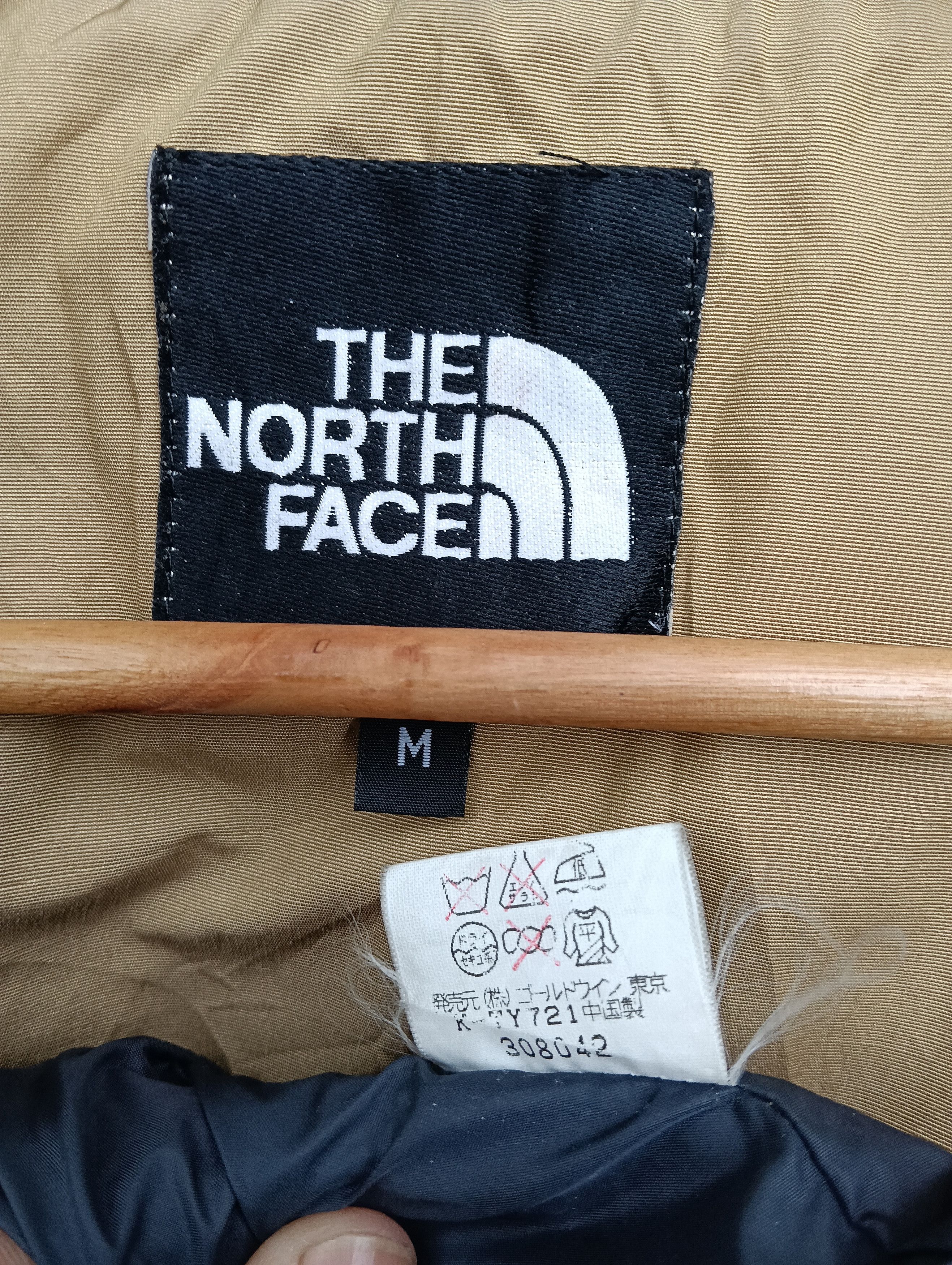 The North Face VINTAGE THE NORTH FACE HOODIE JACKET. Size US M / EU 48-50 / 2 - 7 Thumbnail