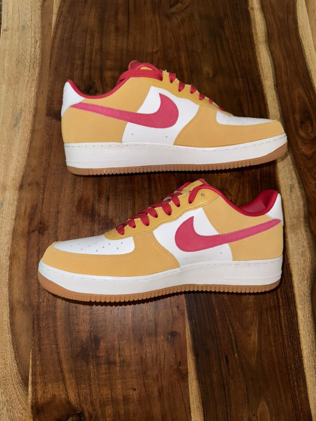 Nike Nike Air Force 1 Size US 12 / EU 45 - 2 Thumbnail
