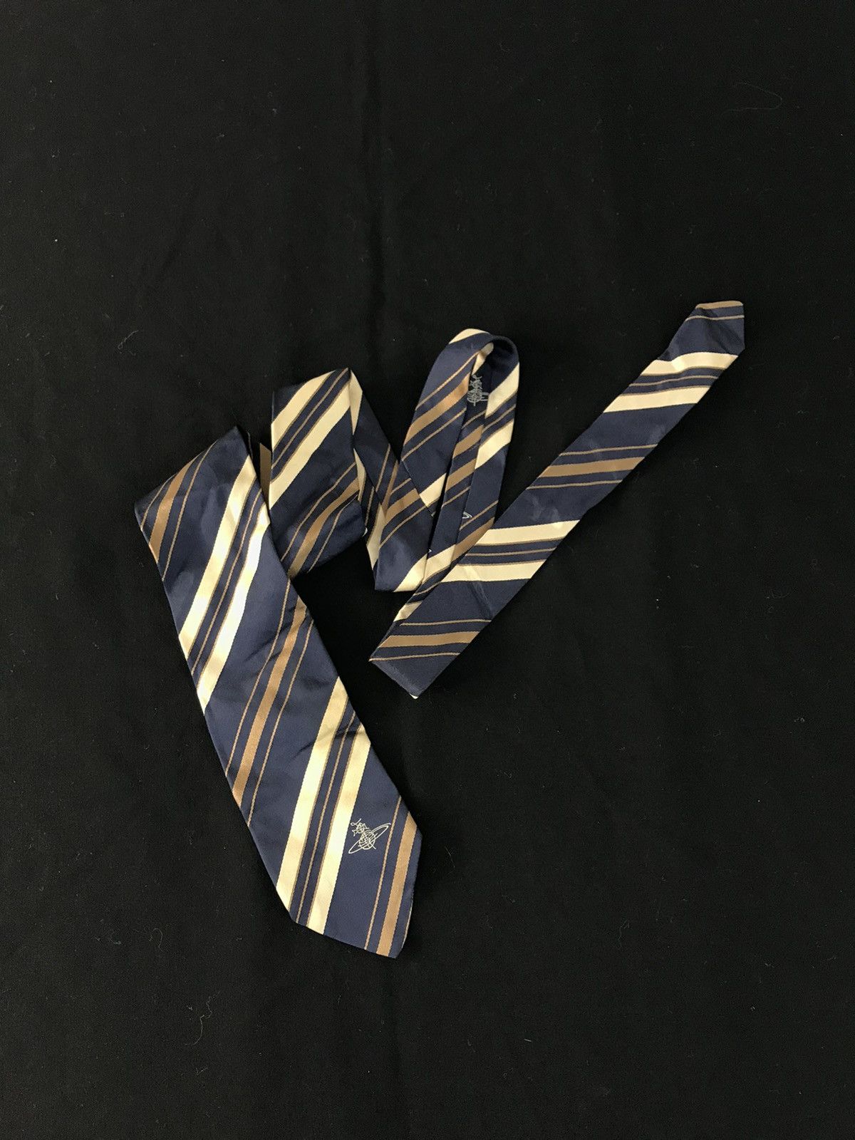 Designer × Vivienne Westwood Hype Vivienne Westwood Luxury Neck Tie Striped Design Size ONE SIZE - 1 Thumbnail