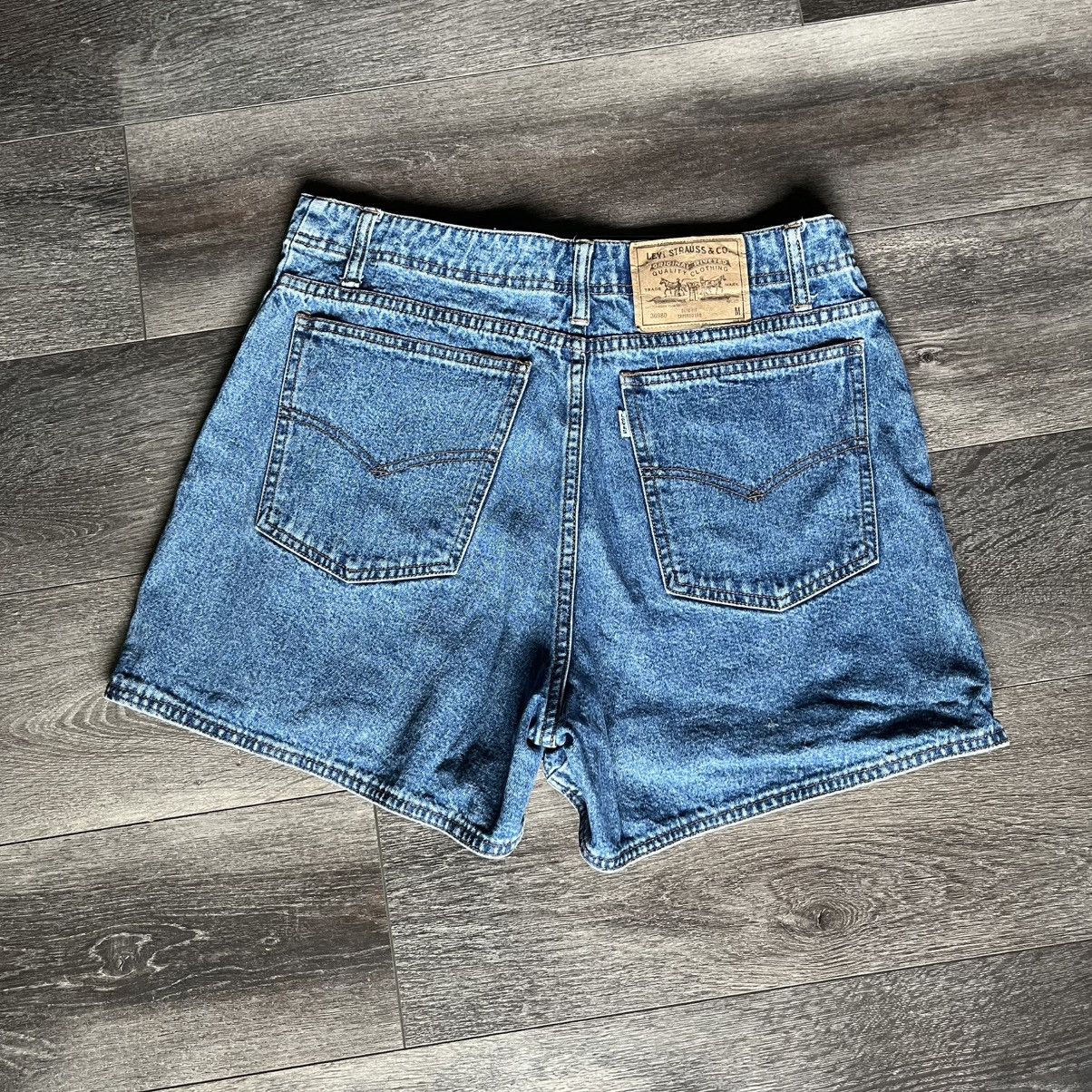 Levi's Vintage 1980s Levi’s Denim Jean Skort Slim Fit Tapered Leg Size 34" / US 12 / IT 48 - 2 Thumbnail