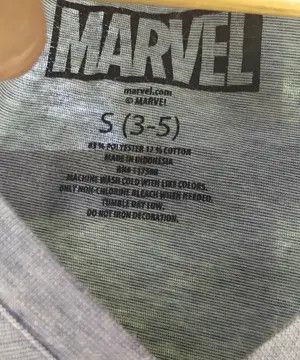 Marvel Comics Marvel Comics Avengers Graphic V-Neck pattern Small (3-5) Size S / US 4 / IT 40 - 4 Thumbnail