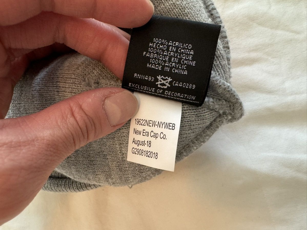 Supreme Box Logo - New Era - World Famous Size ONE SIZE - 5 Thumbnail