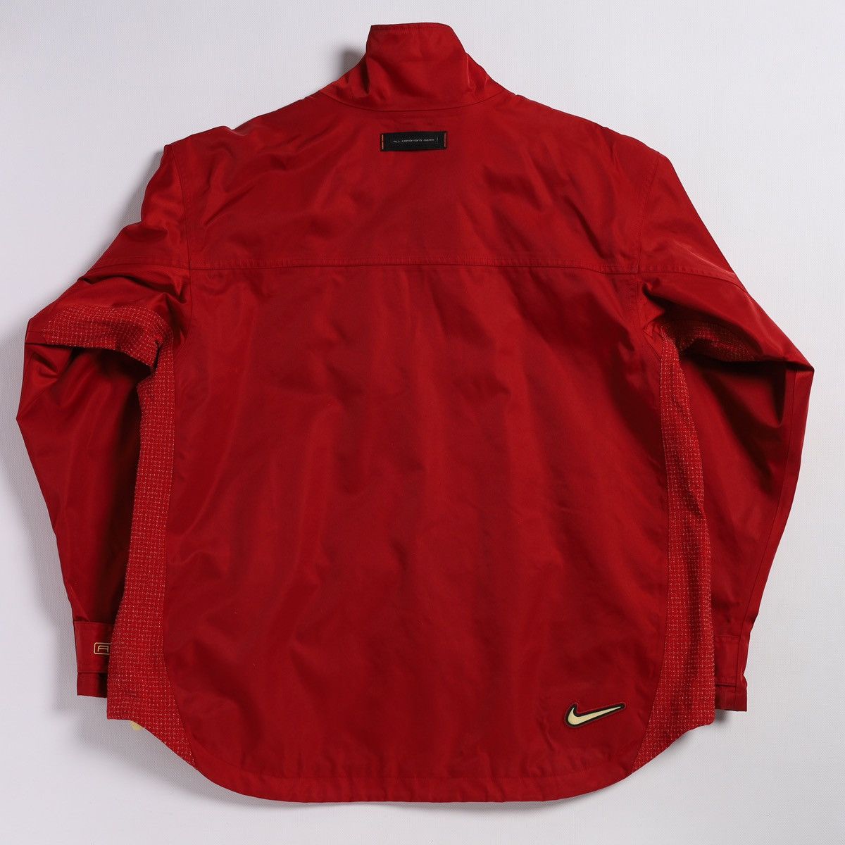Nike ACG Nike ACG Red Jacket Vintage Windbreaker Size US M / EU 48-50 / 2 - 13 Thumbnail
