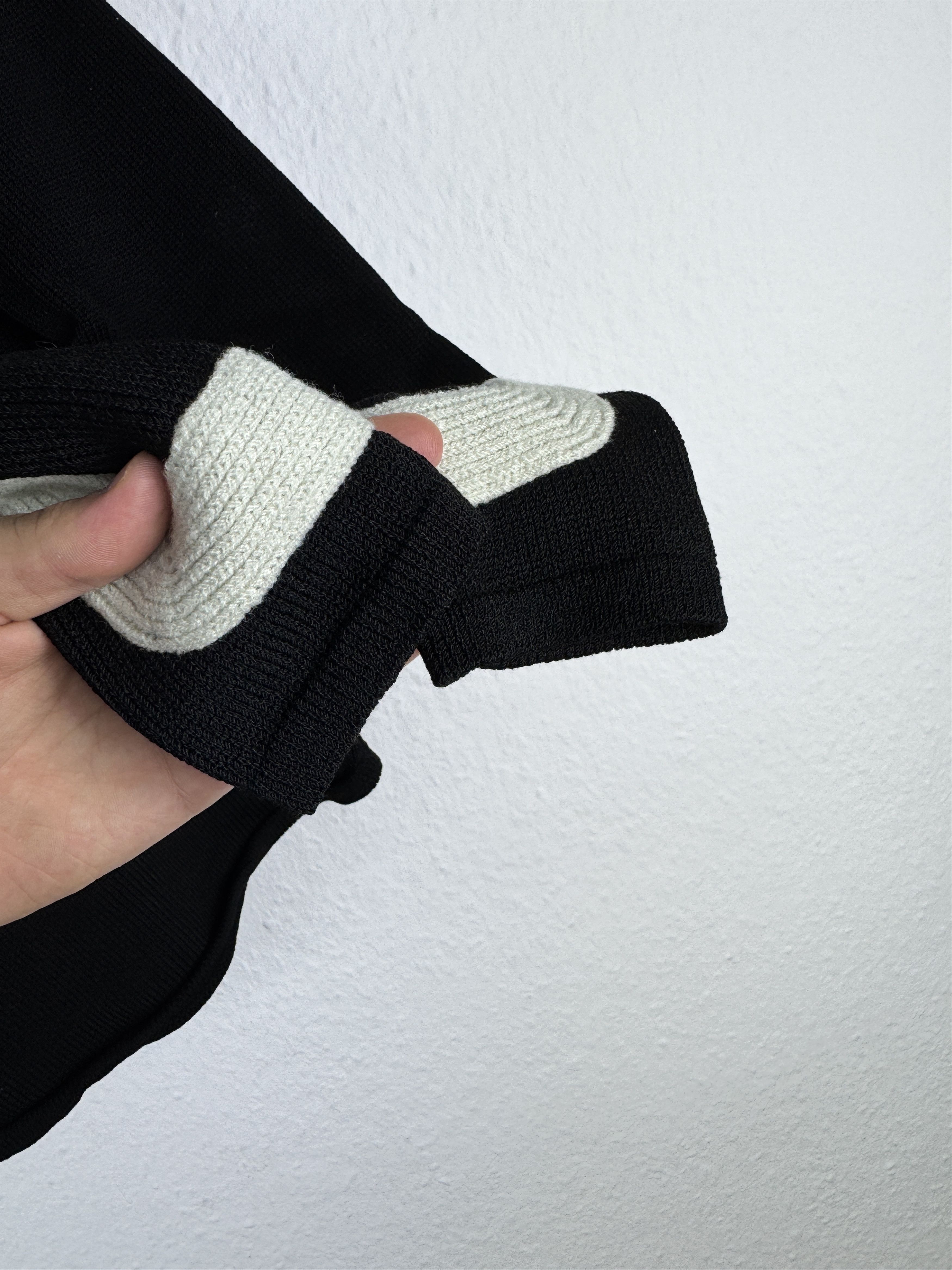 Designer Women`s CLAUDIA SKODA BERLIN RADICAL DESIGNER SWEATER SIZE M Size M / US 6-8 / IT 42-44 - 6 Thumbnail
