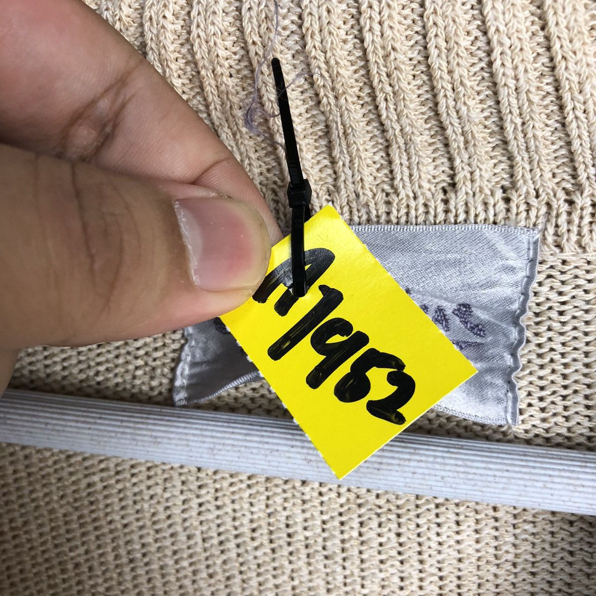 Japanese Brand Gispy Blue Cream Cardigan vintage Knitwear #A1952 Size US M / EU 48-50 / 2 - 9 Thumbnail