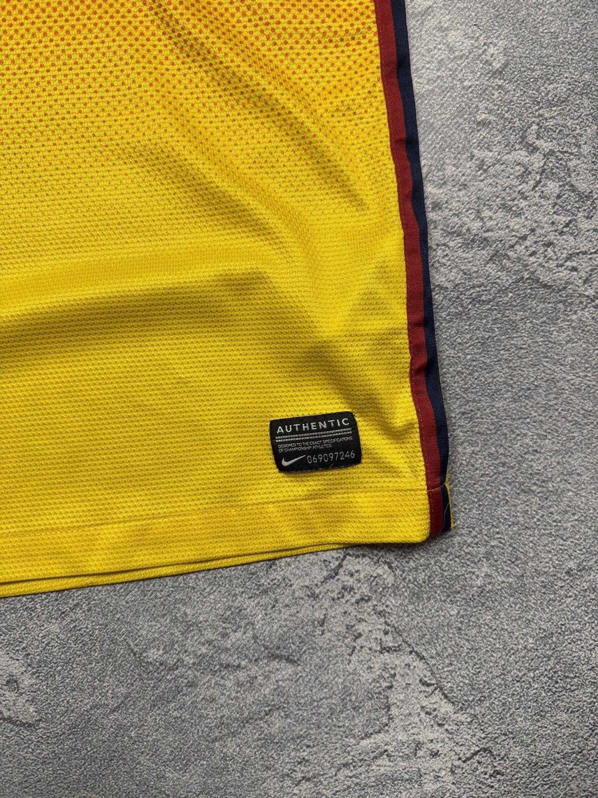 Nike Nike FCB Barcelona Orange Qatar Foundation Unicef Jersey Size US S / EU 44-46 / 1 - 5 Thumbnail