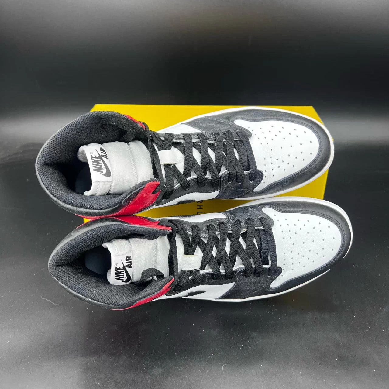 Nike Air Jordan 1 Black Toe 2016 45 Size US 12 / EU 45 - 8 Thumbnail