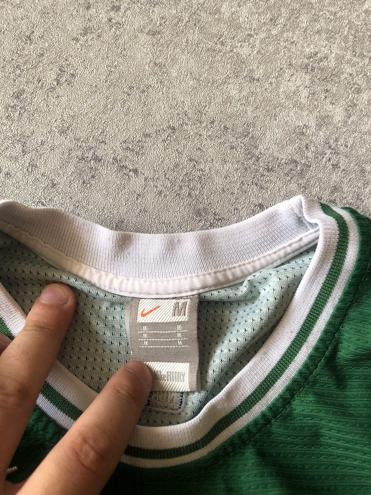 NBA × Vintage VINTAGE BOOTLEG CELTICS #11 IRVING JERSEY Size US M / EU 48-50 / 2 - 4 Thumbnail