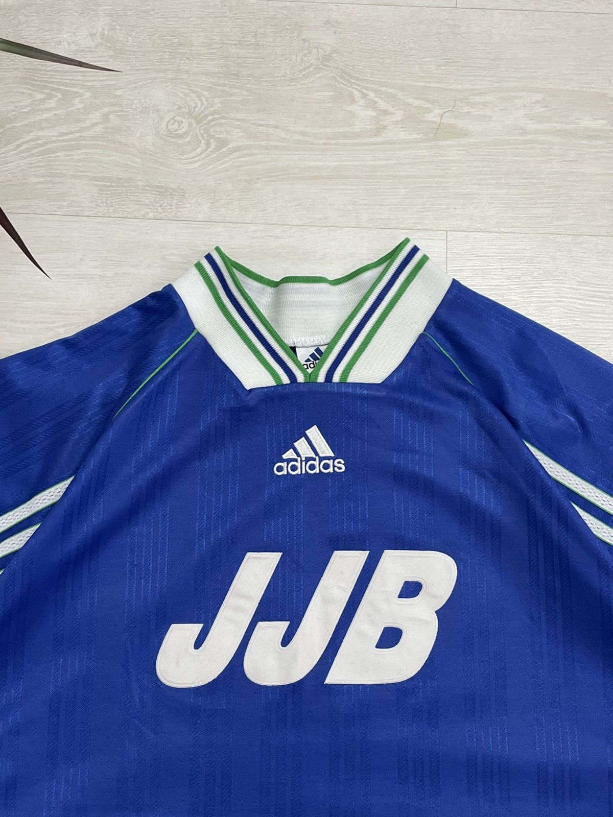 Adidas × Vintage Adidas Vintage 1998 Soccer Jersey Oversized Center Logo Y2k Size US XL / EU 56 / 4 - 2 Thumbnail