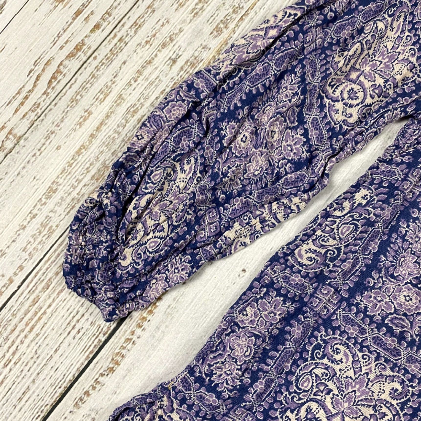 Anthropologie AKEMI + KIN Paisley Print Blouse Purple Size S Women Casual 3/4 Sleeve Boho Size S / US 4 / IT 40 - 3 Thumbnail