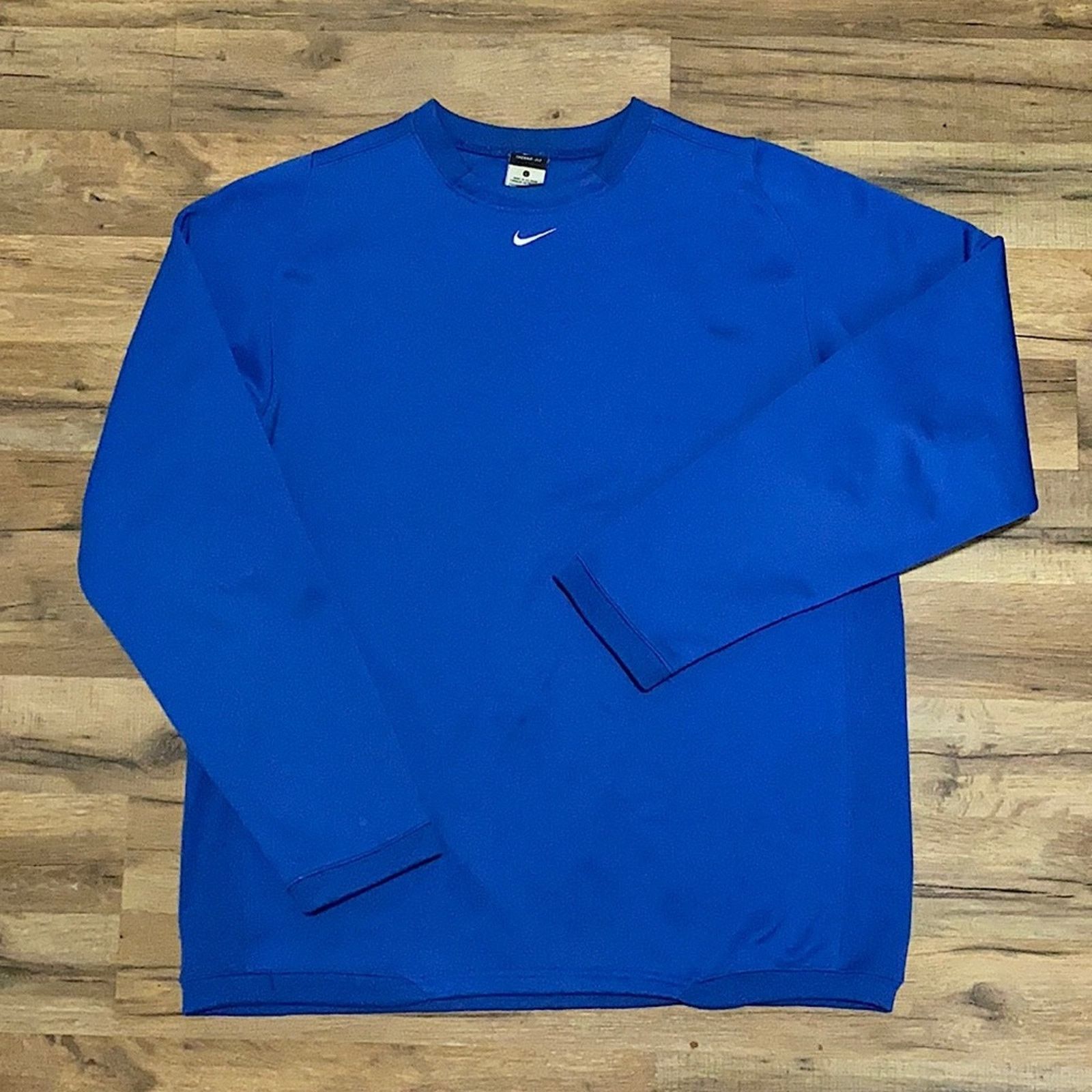 Nike 2010 Nike center swoosh crewneck Size US L / EU 52-54 / 3 - 1 Thumbnail